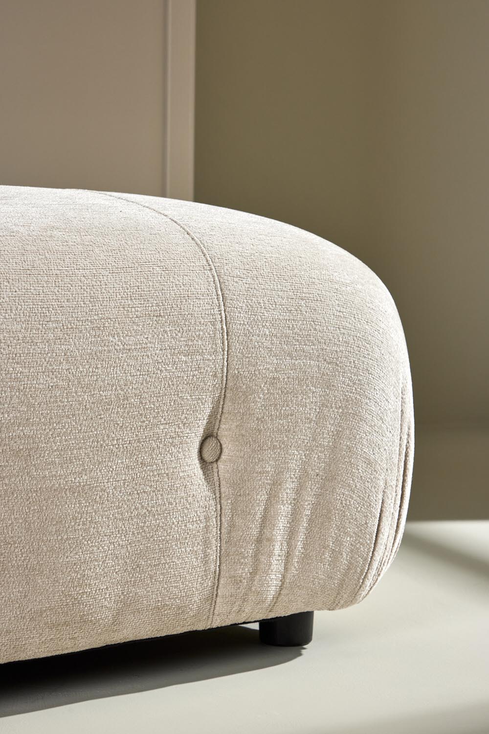 Mika Sofa Modul in Beige präsentiert im Onlineshop von KAQTU Design AG. Modulares Sofa ist von Venture Home
