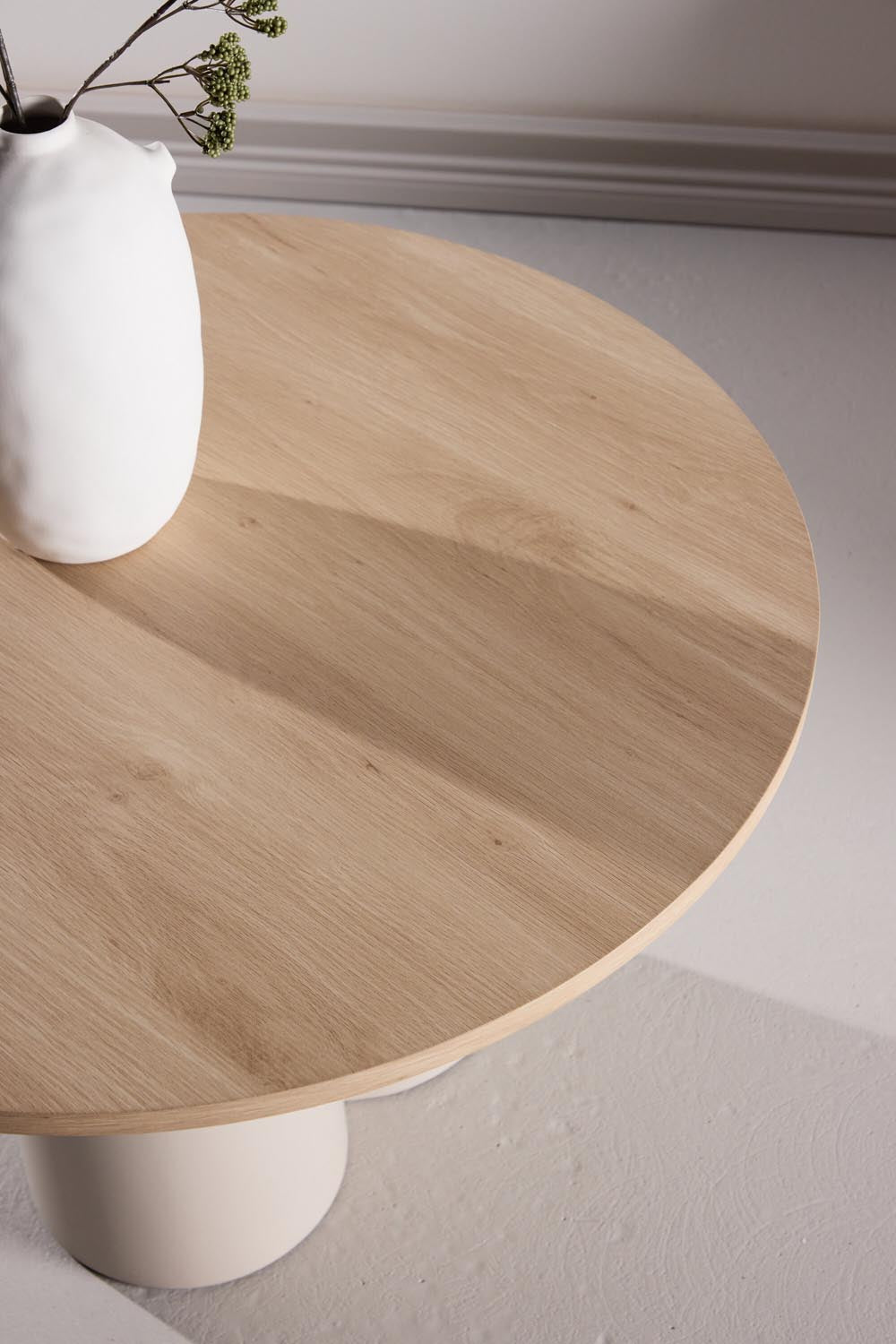 Olivia Sofa-Tisch in Tünche präsentiert im Onlineshop von KAQTU Design AG. Beistelltisch ist von Venture Home
