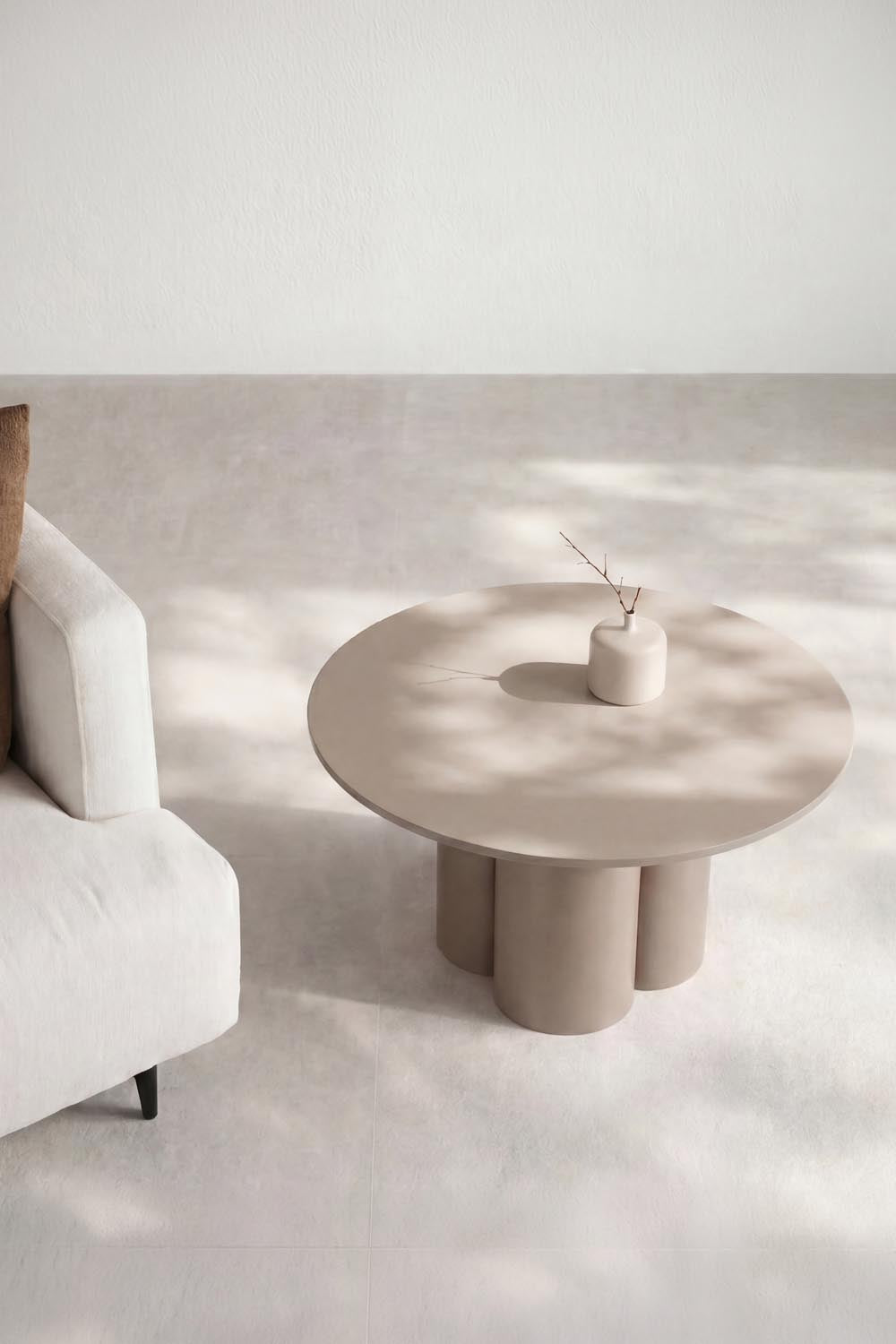 Olivia Sofa-Tisch in Braun präsentiert im Onlineshop von KAQTU Design AG. Beistelltisch ist von Venture Home