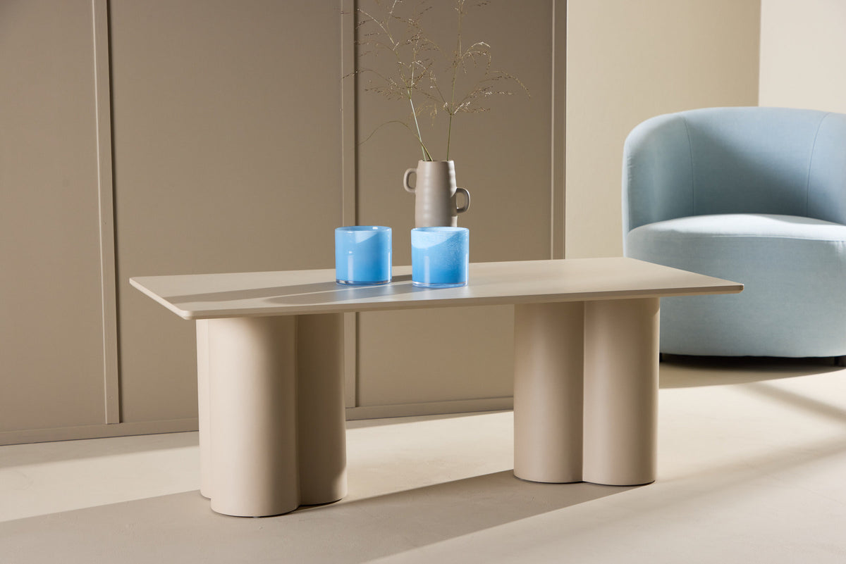 Olivia Sofatisch in Beige präsentiert im Onlineshop von KAQTU Design AG. Beistelltisch ist von Venture Home