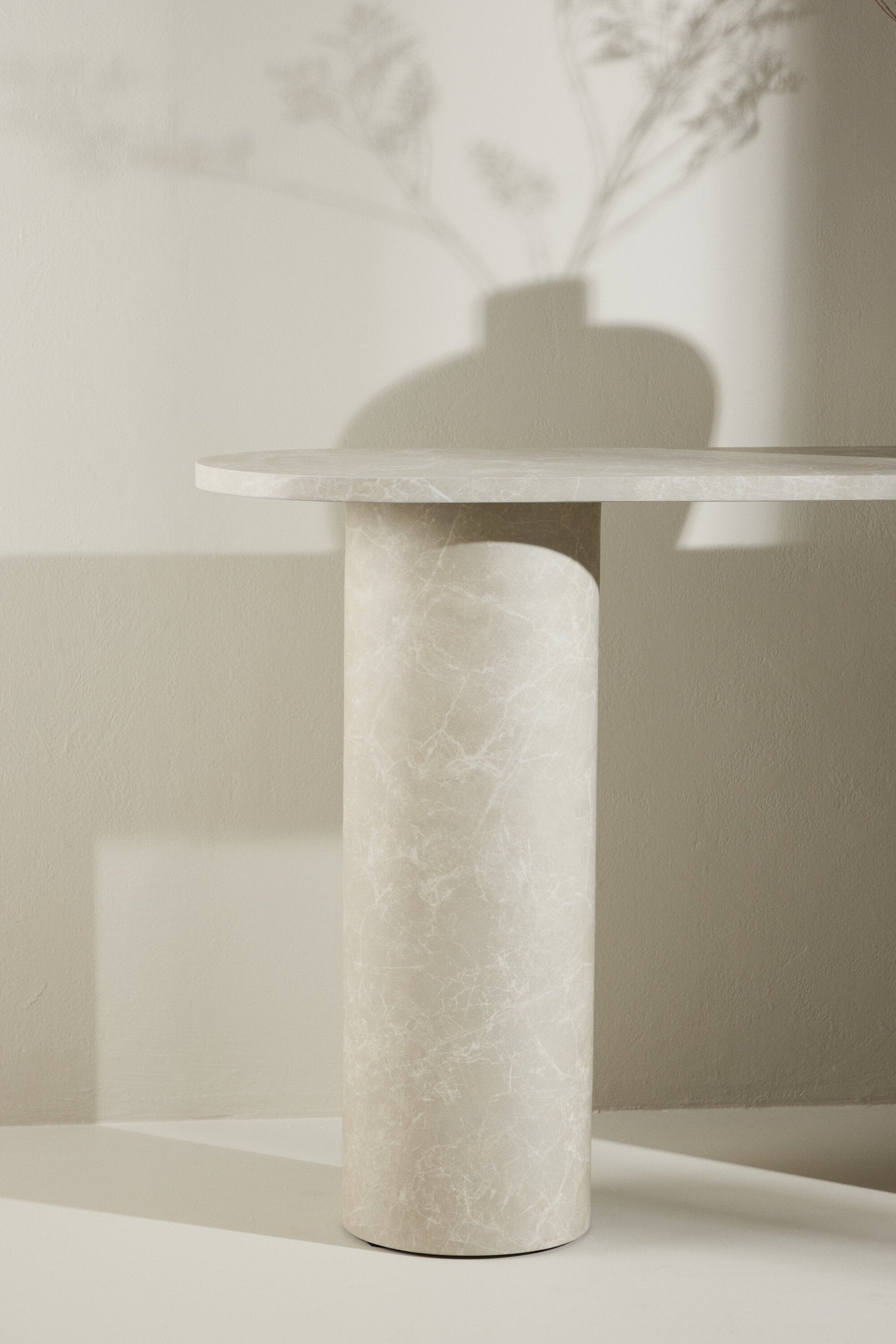 Narvik Sofatisch in Beige präsentiert im Onlineshop von KAQTU Design AG. Beistelltisch ist von Venture Home