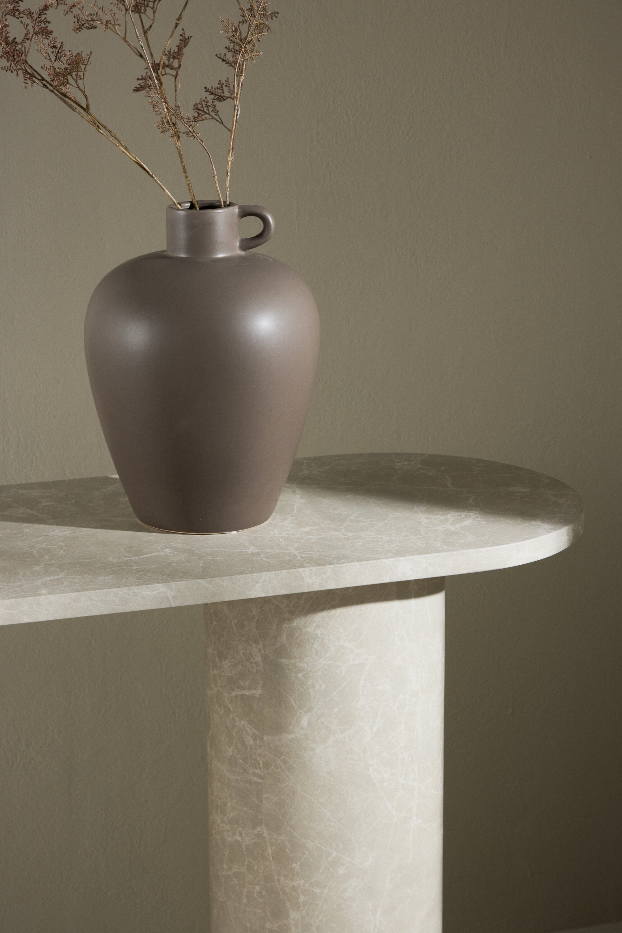 Narvik Sofatisch in Beige präsentiert im Onlineshop von KAQTU Design AG. Beistelltisch ist von Venture Home