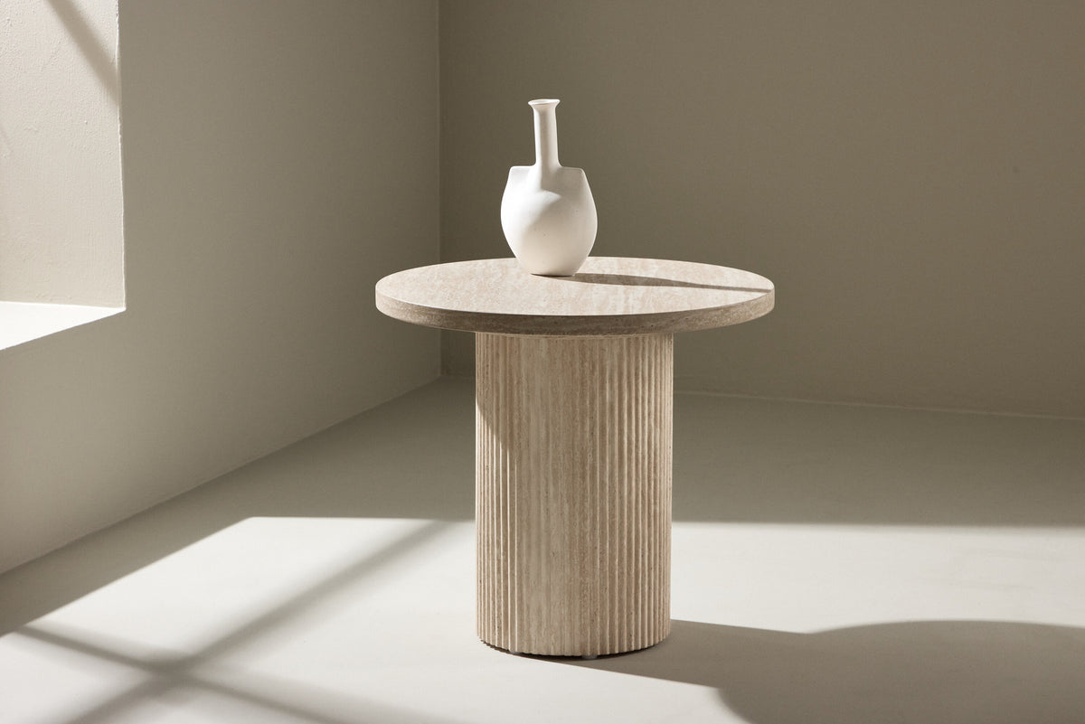 Härön Sofatisch ø50 in Beige präsentiert im Onlineshop von KAQTU Design AG. Beistelltisch ist von Venture Home