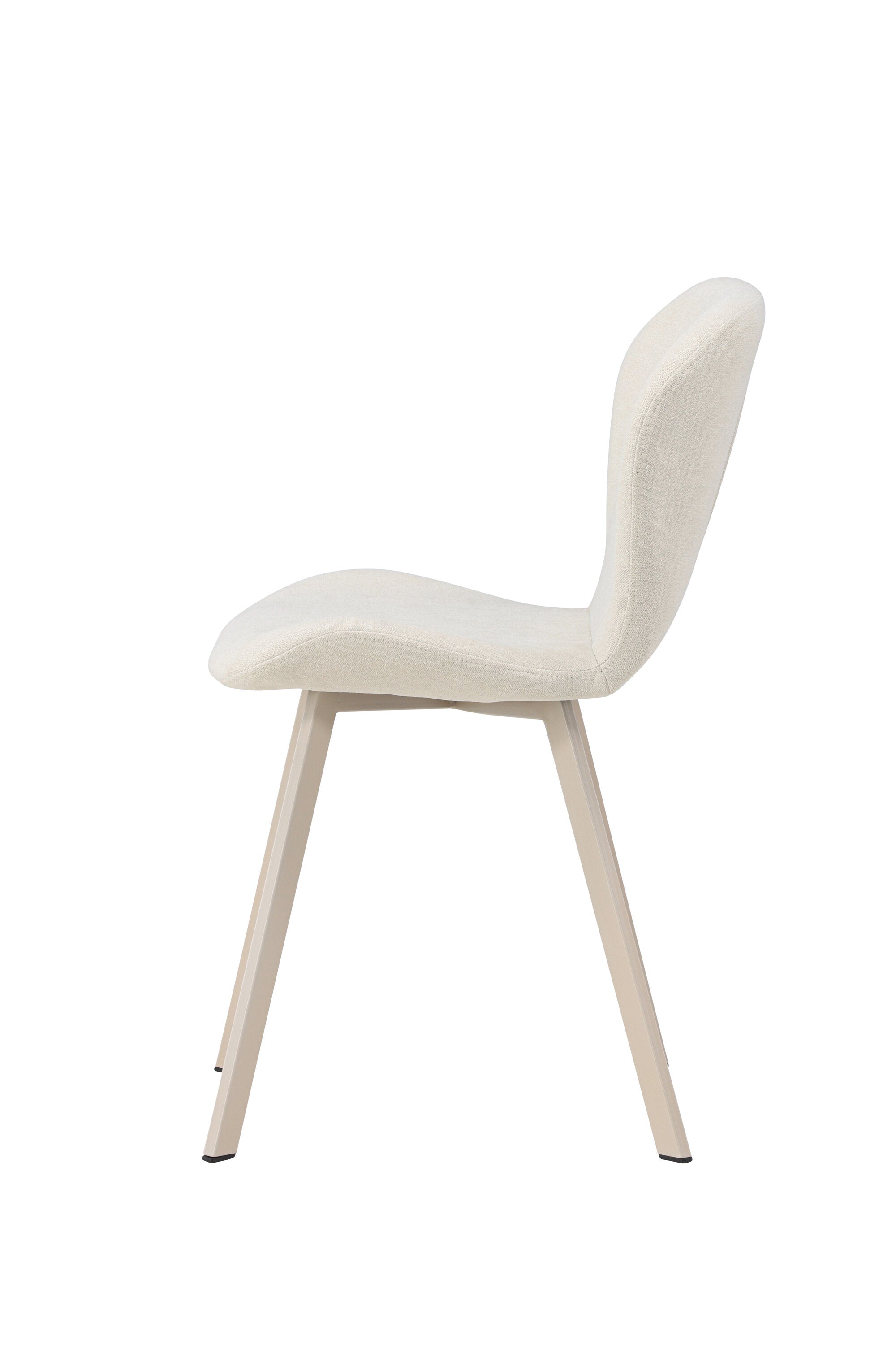 Der Lilja Esszimmerstuhl von Venture Home kombiniert zeitgemässes Design mit Bequemlichkeit, perfekt für moderne Essbereiche.