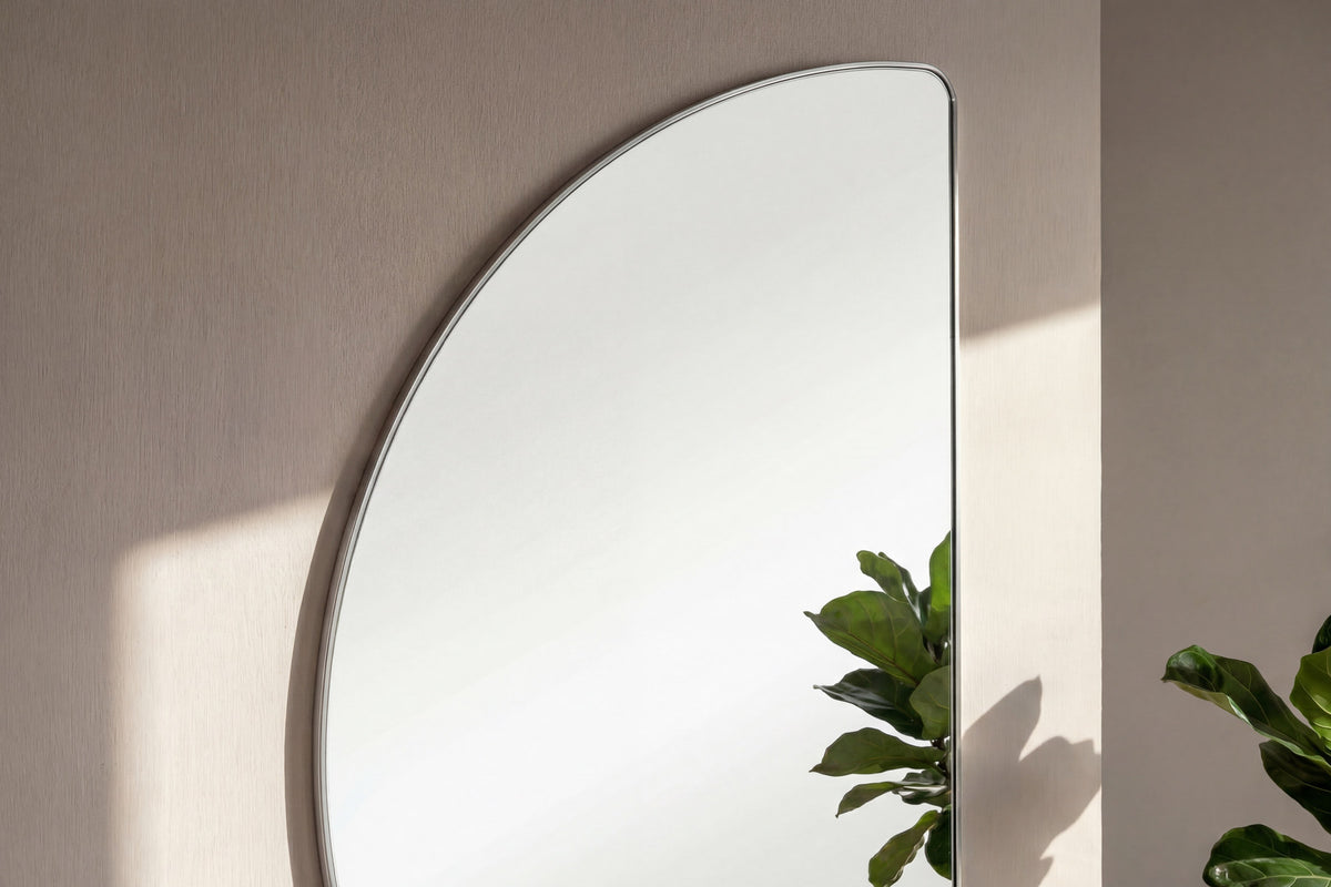 Mona Grosses Spiegel in Klar präsentiert im Onlineshop von KAQTU Design AG. Spiegel ist von Venture Home