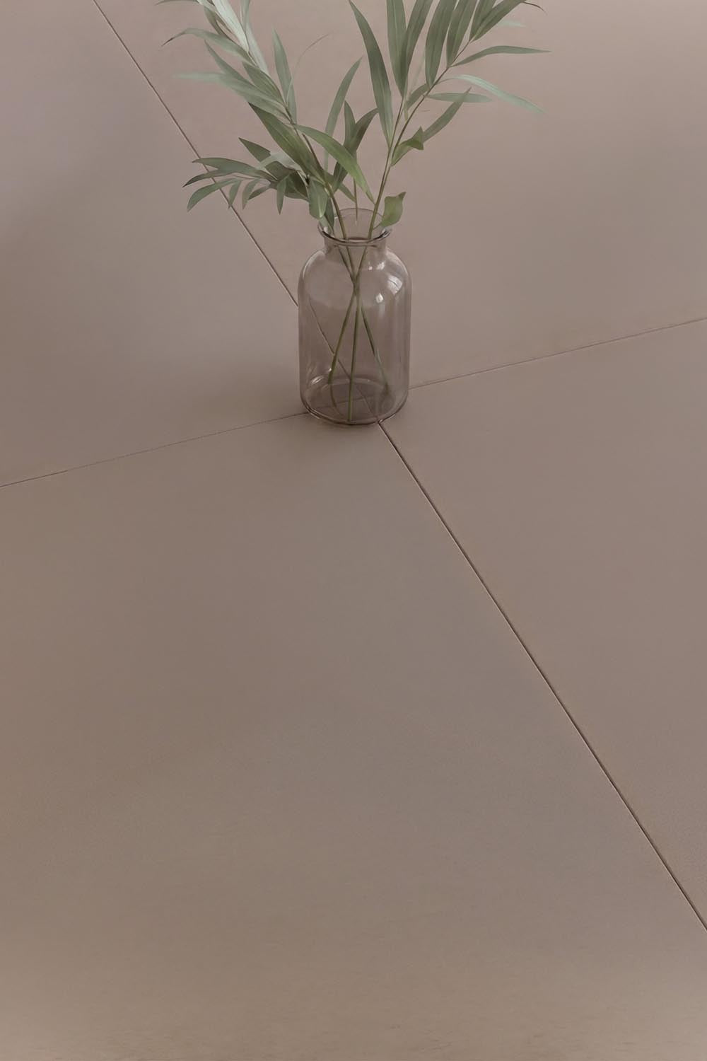 Härön runder Esstisch in Braun präsentiert im Onlineshop von KAQTU Design AG. Gartentisch ist von Venture Home