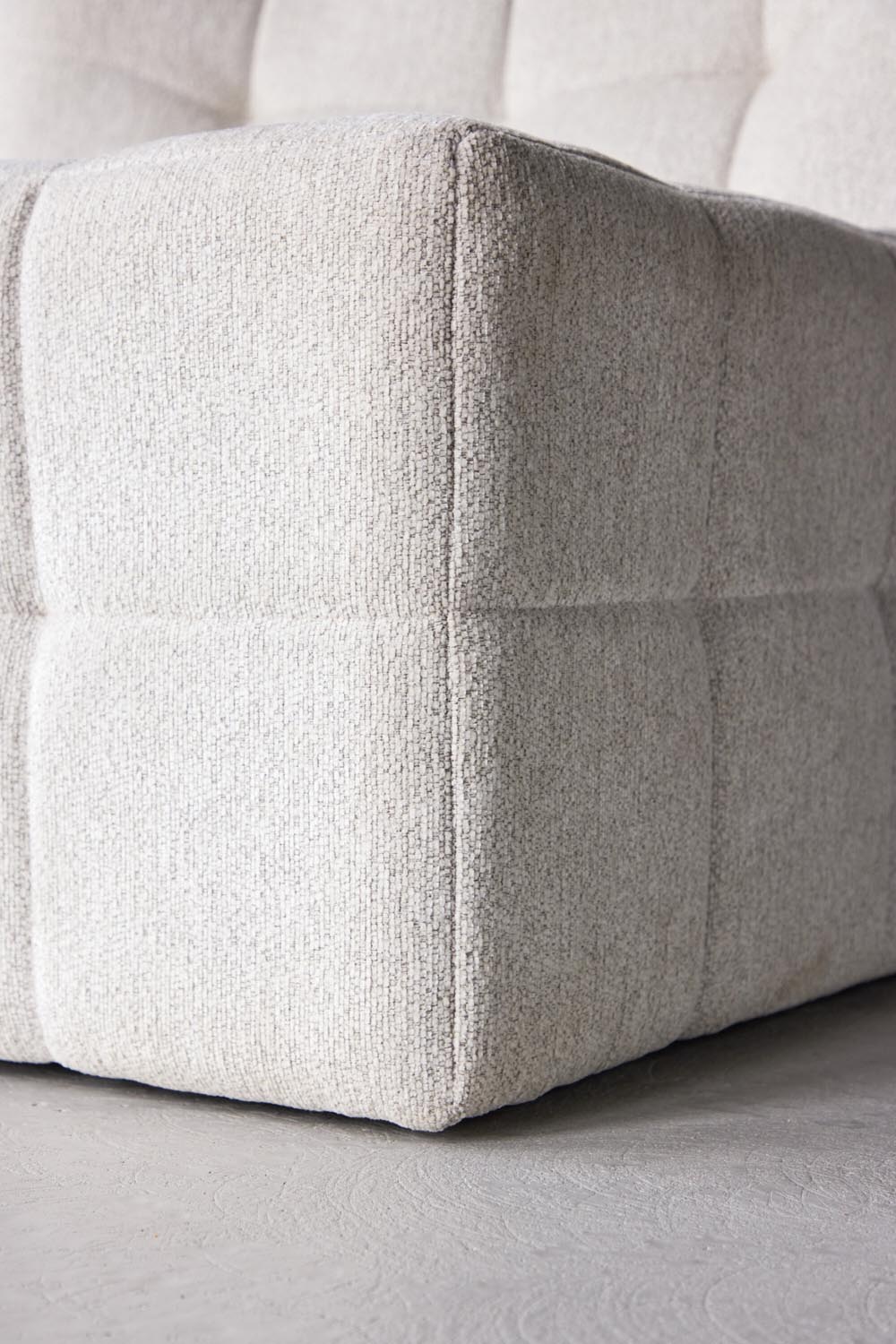 Malou Sessel in Beige präsentiert im Onlineshop von KAQTU Design AG. Sessel ist von Venture Home