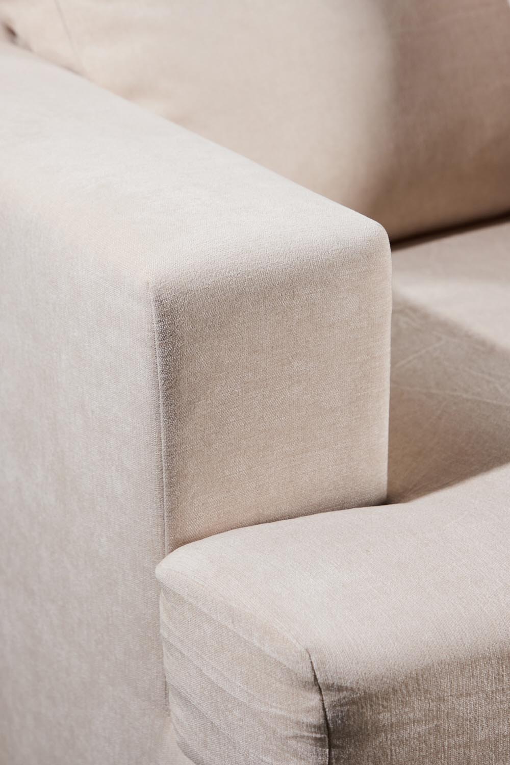 Sani 3-Sitzer-Sofa in Greige präsentiert im Onlineshop von KAQTU Design AG. 2er Sofa ist von Venture Home
