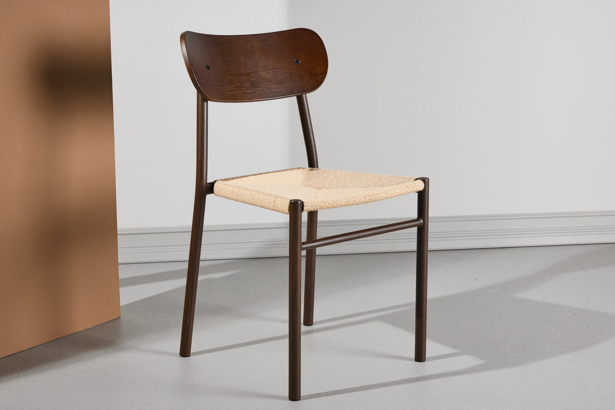 Polly Esszimmerstuhl in Mokka präsentiert im Onlineshop von KAQTU Design AG. Stuhl ist von Venture Home