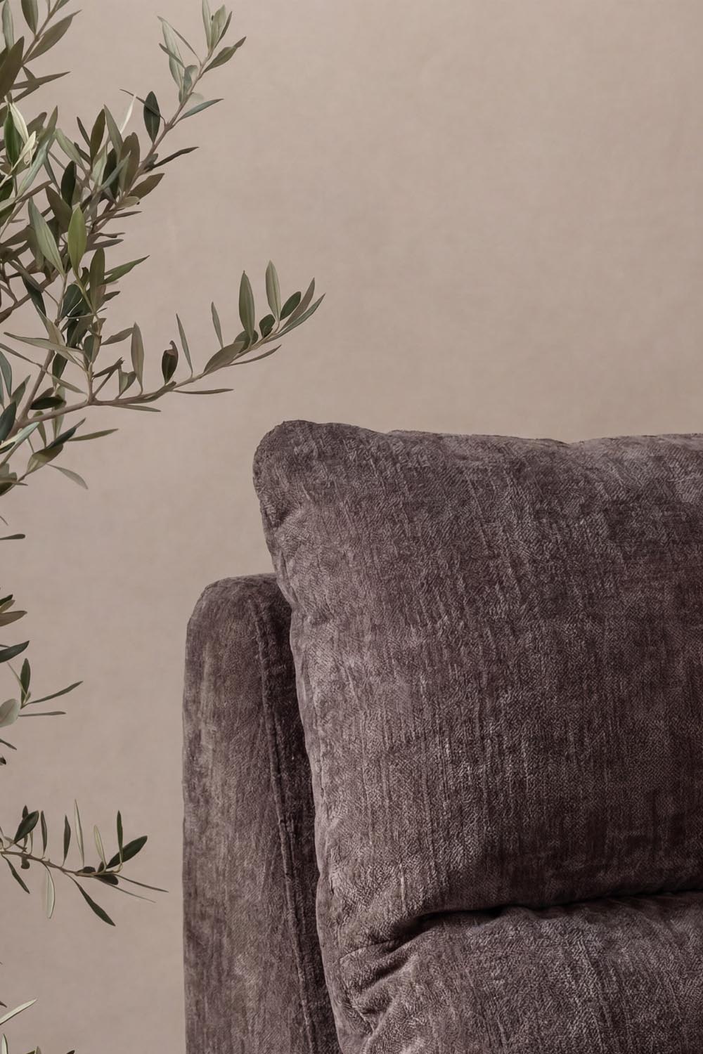 Selar Loungestuhl in Braun präsentiert im Onlineshop von KAQTU Design AG. Outdoor-Sessel ist von Venture Home