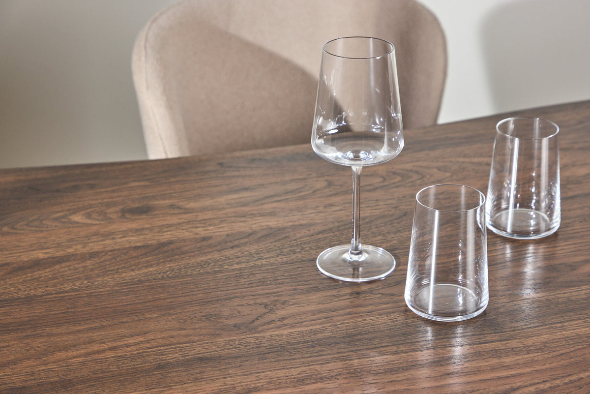 Fiona Esstisch in Walnuss präsentiert im Onlineshop von KAQTU Design AG. Esstisch ist von Venture Home