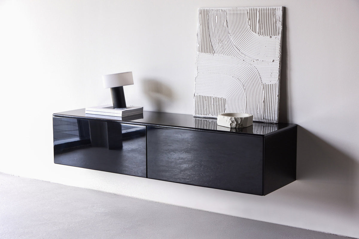 Fristad TV Möbel in Schwarz präsentiert im Onlineshop von KAQTU Design AG. TV-Möbel ist von Venture Home