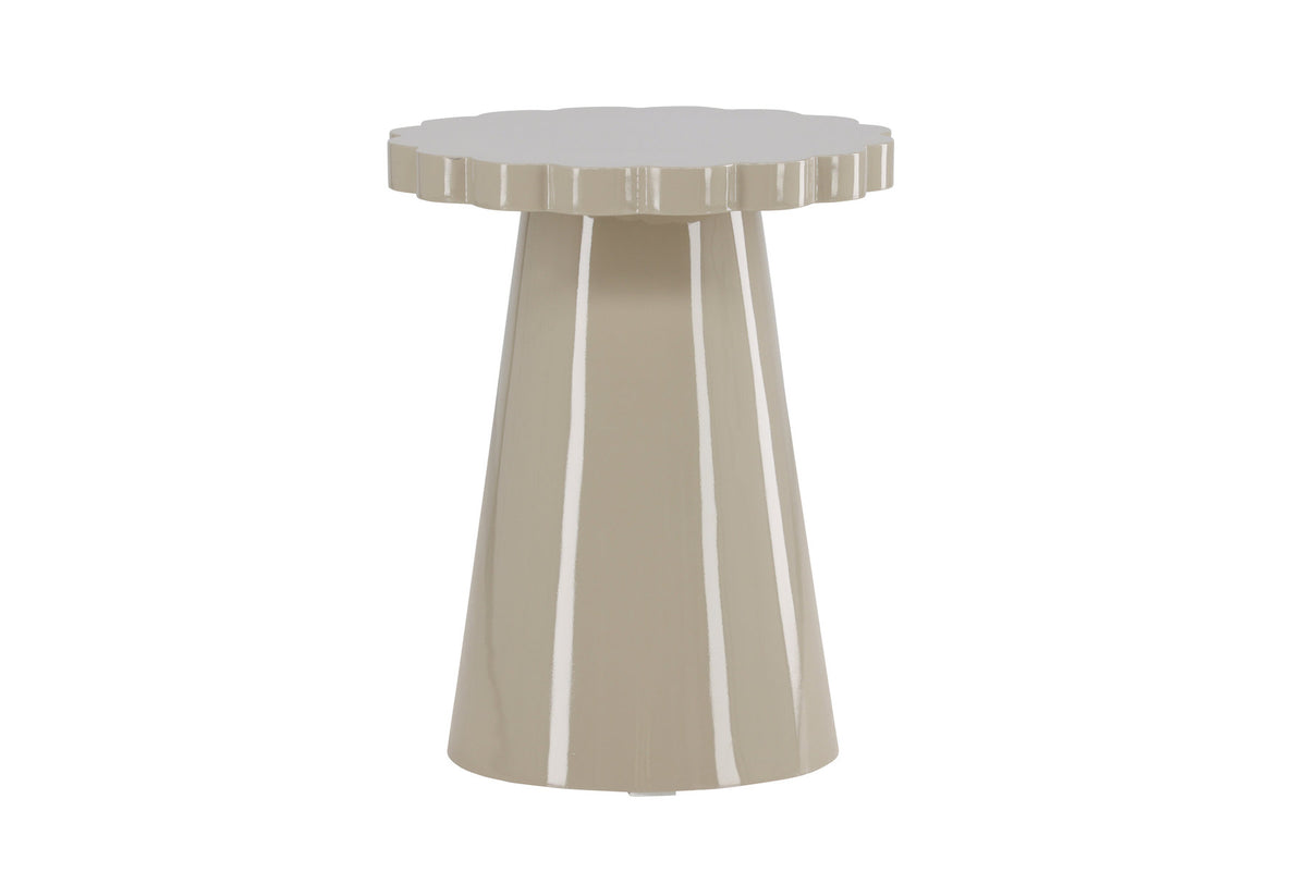 Krull Sofatisch in Beige präsentiert im Onlineshop von KAQTU Design AG. Beistelltisch ist von Venture Home