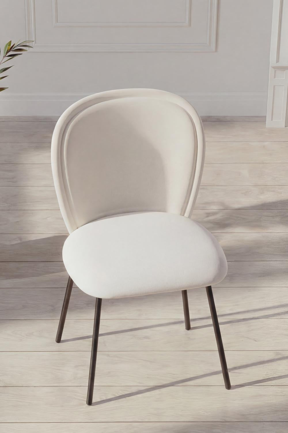 Esszimmerstuhl Carl in Cream präsentiert im Onlineshop von KAQTU Design AG. Gartenstuhl mit Armlehnen ist von Venture Home