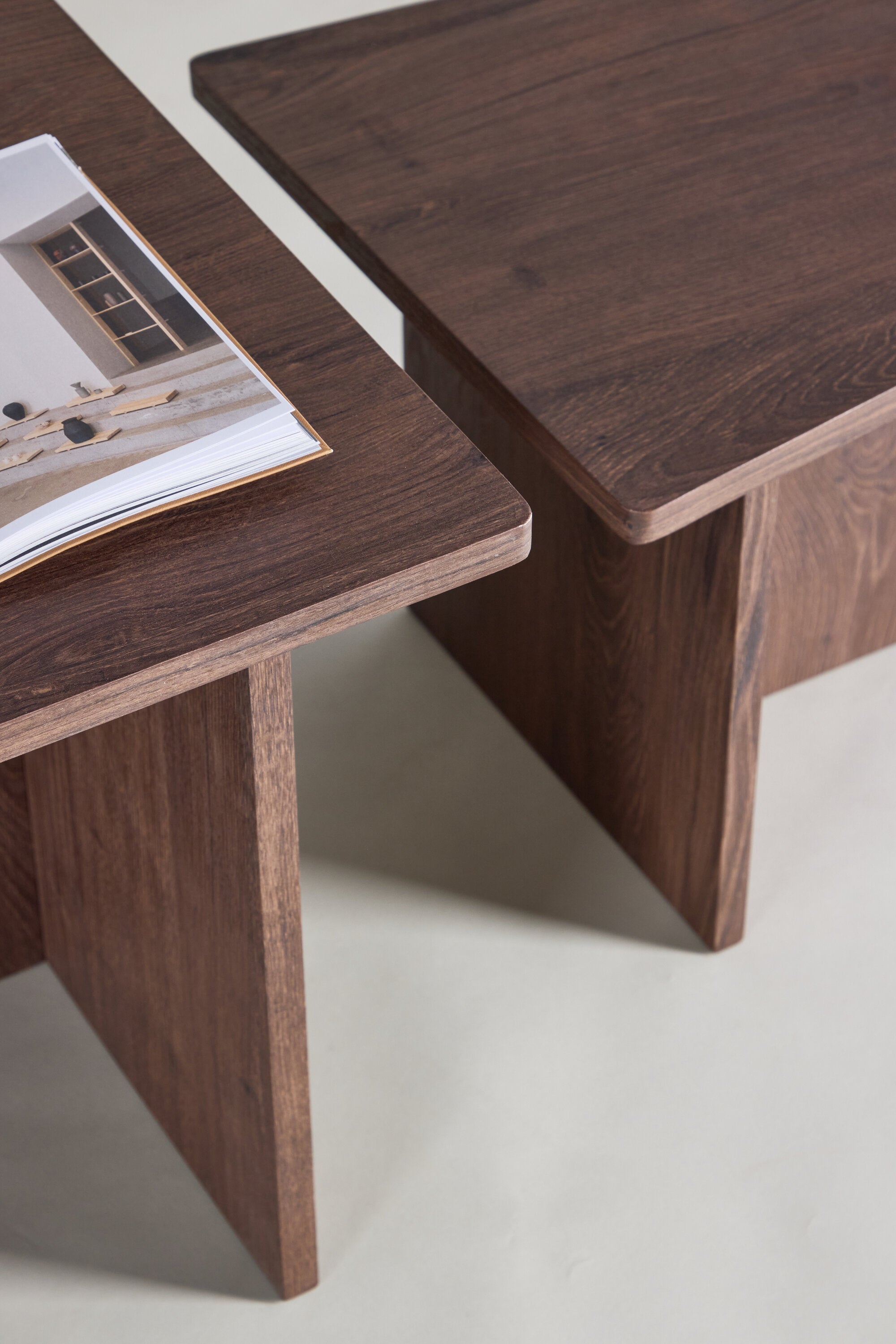 Sala Sofatisch in Mokka präsentiert im Onlineshop von KAQTU Design AG. Beistelltisch ist von Venture Home
