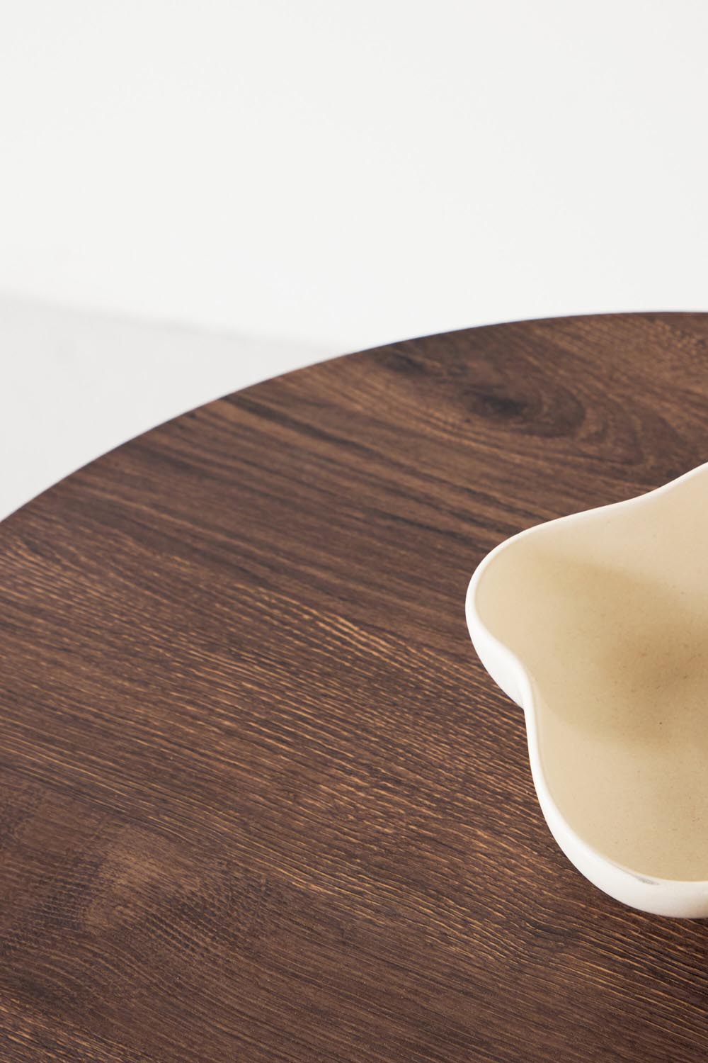 Tekla Sofatisch in Mokka präsentiert im Onlineshop von KAQTU Design AG. Beistelltisch ist von Venture Home