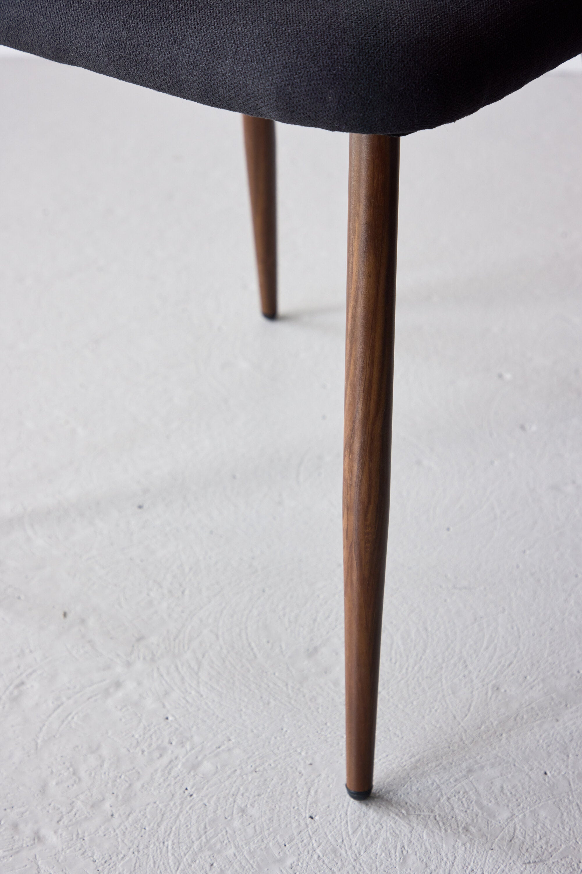 Night Esszimmerstuhl in Schwarz präsentiert im Onlineshop von KAQTU Design AG. Stuhl ist von Venture Home