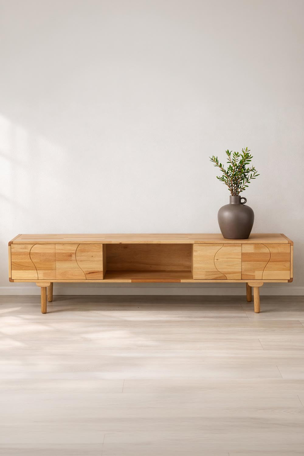 Skärhamn Schrank in Natur präsentiert im Onlineshop von KAQTU Design AG. Cabinet ist von Vind