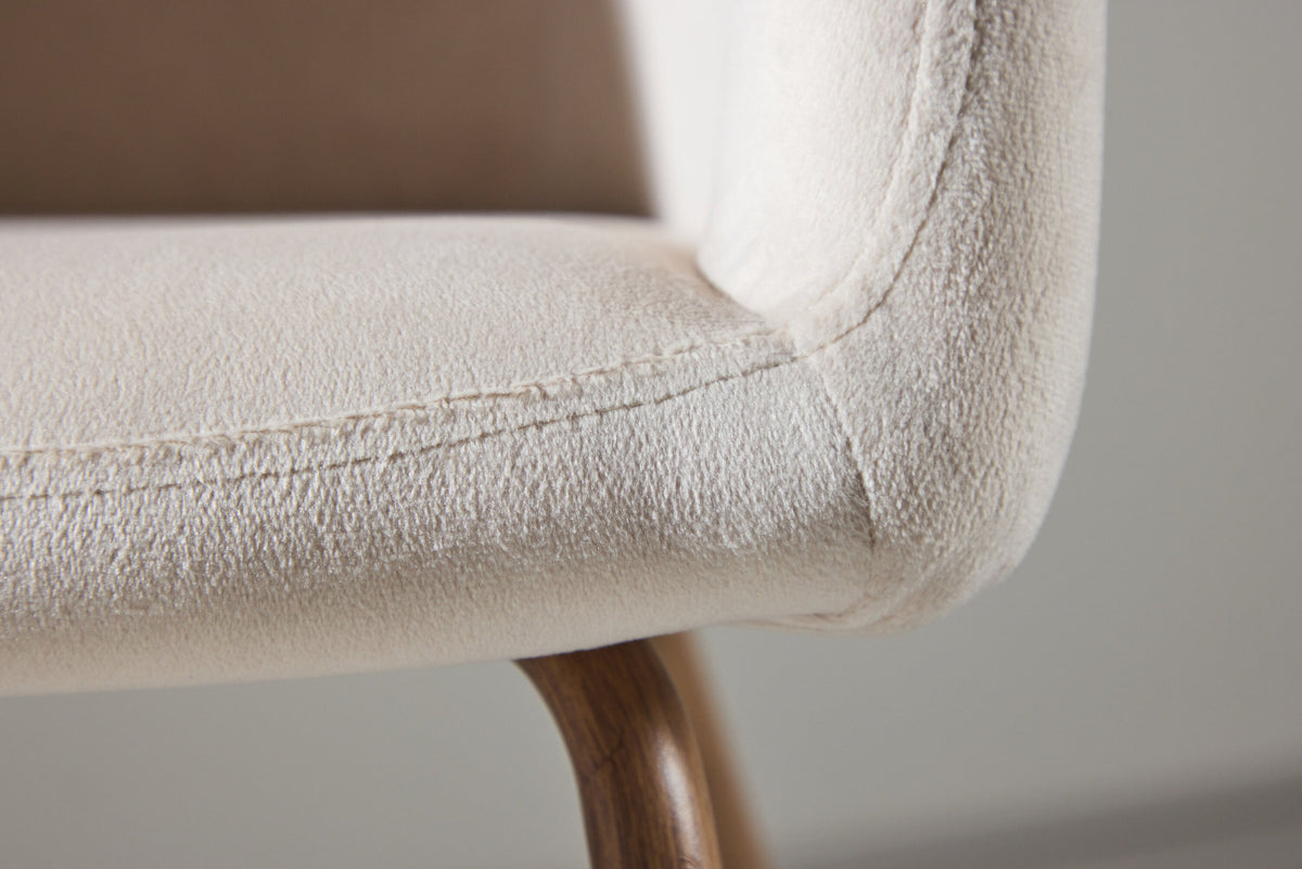 Berit Esszimmerstuhl von Venture Home mit braunem Polyester-Cord-Sitz, schwarzen Stahlbeinen und Armlehnen, modernes schlichtes Design