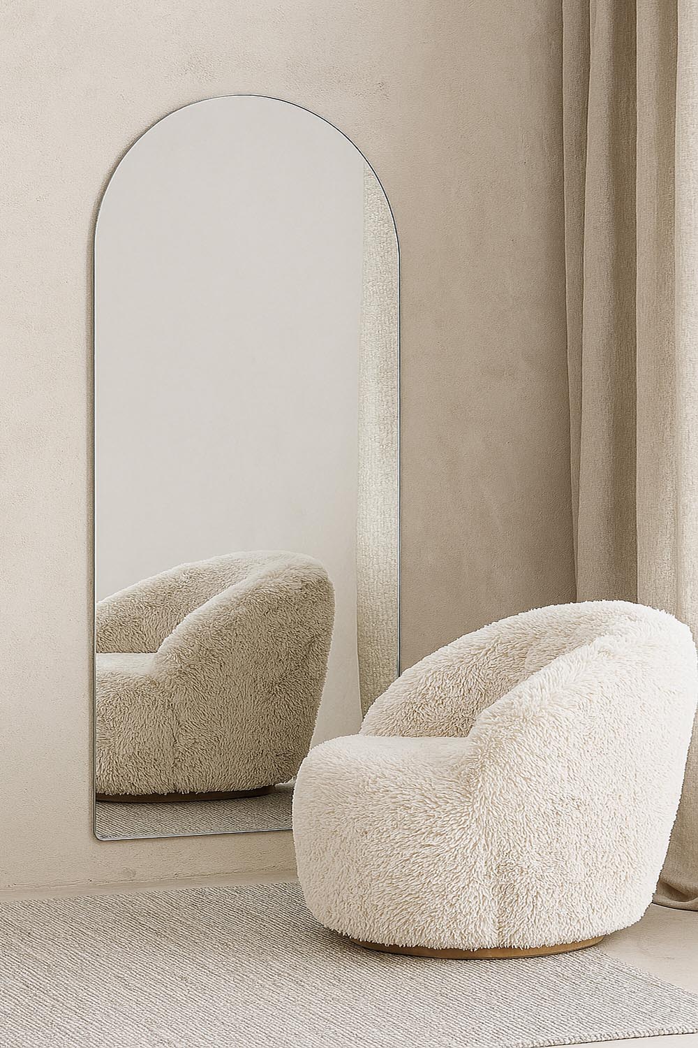 Sarasota Grosser Spiegel in Klar präsentiert im Onlineshop von KAQTU Design AG. Spiegel ist von Venture Home