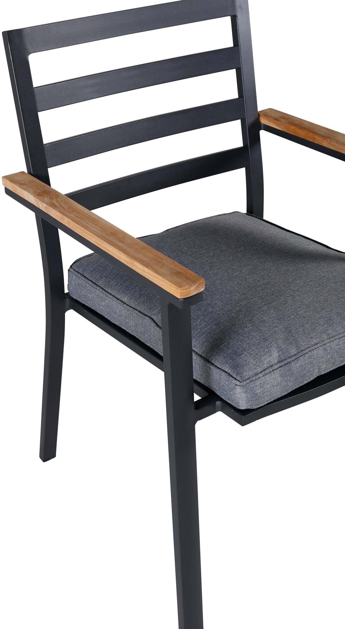 Brasilia Stuhl: Komfort und Eleganz für Ihren Aussenbereich.