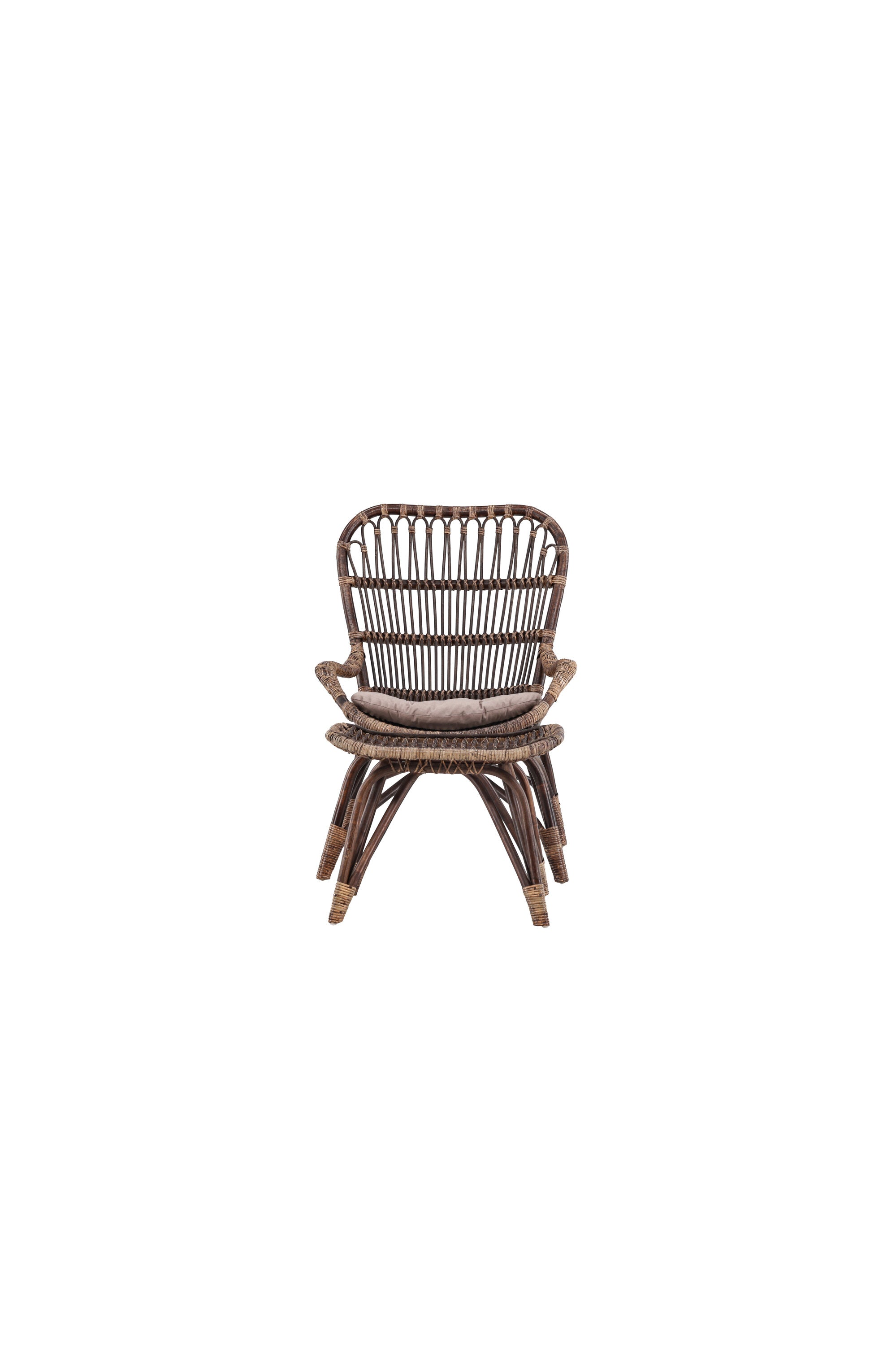 Der Ella Lounge Stuhl von Venture Home bietet zeitgemäßen Stil und Bequemlichkeit für moderne und elegante Wohnbereiche.