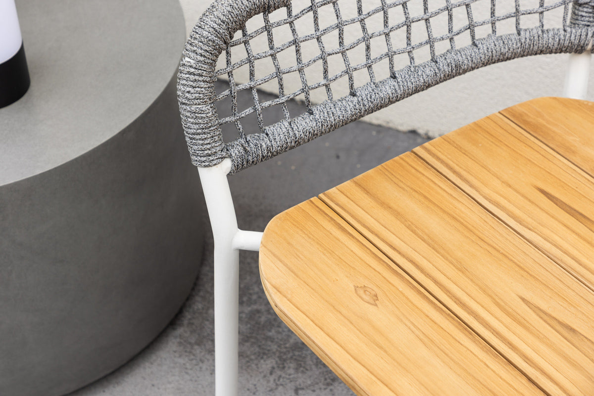 Amora Lounge Stuhl in Grau präsentiert im Onlineshop von KAQTU Design AG. Outdoor-Sessel ist von Venture Home