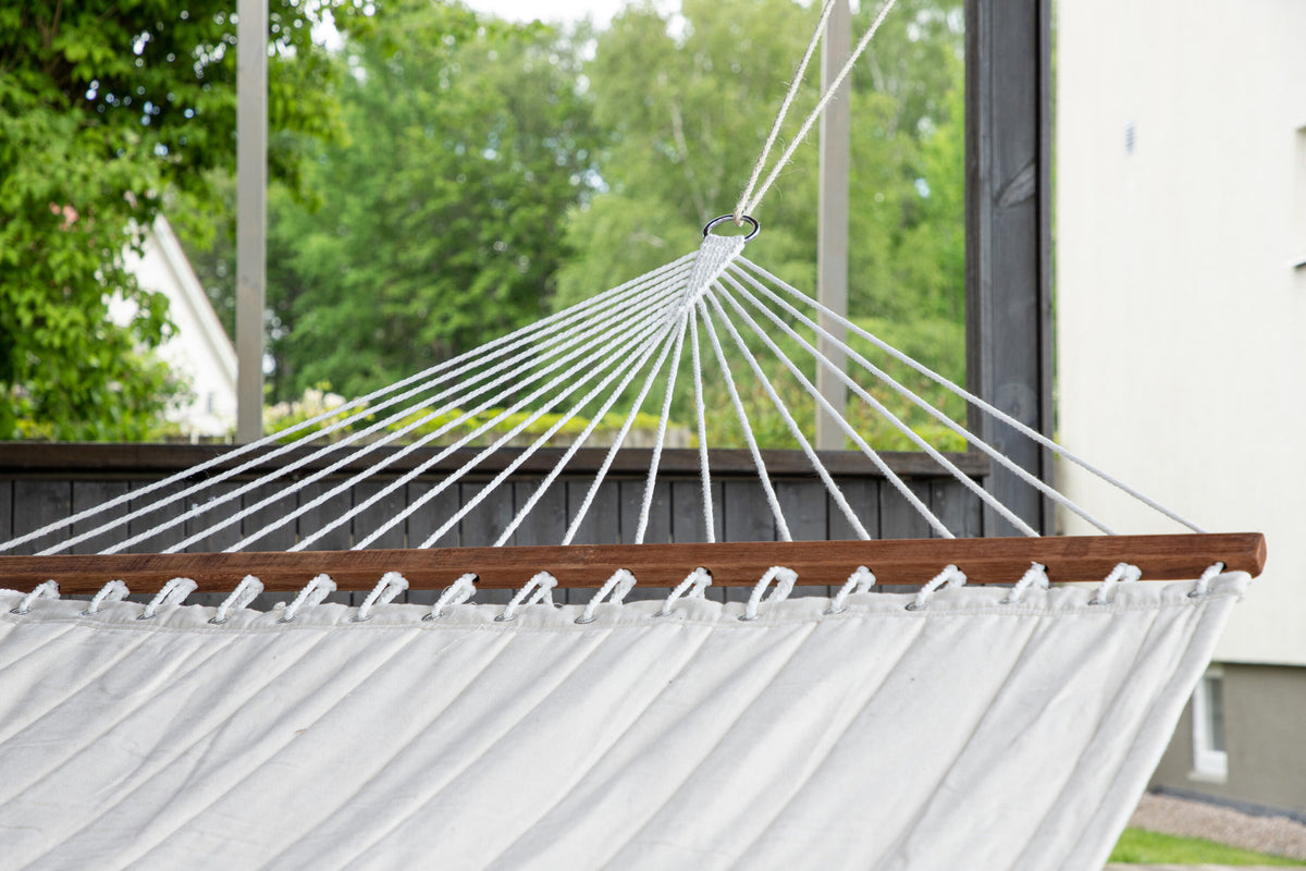 Marbella Hängematte in Cremefarben präsentiert im Onlineshop von KAQTU Design AG. Hängematte ist von Venture Home