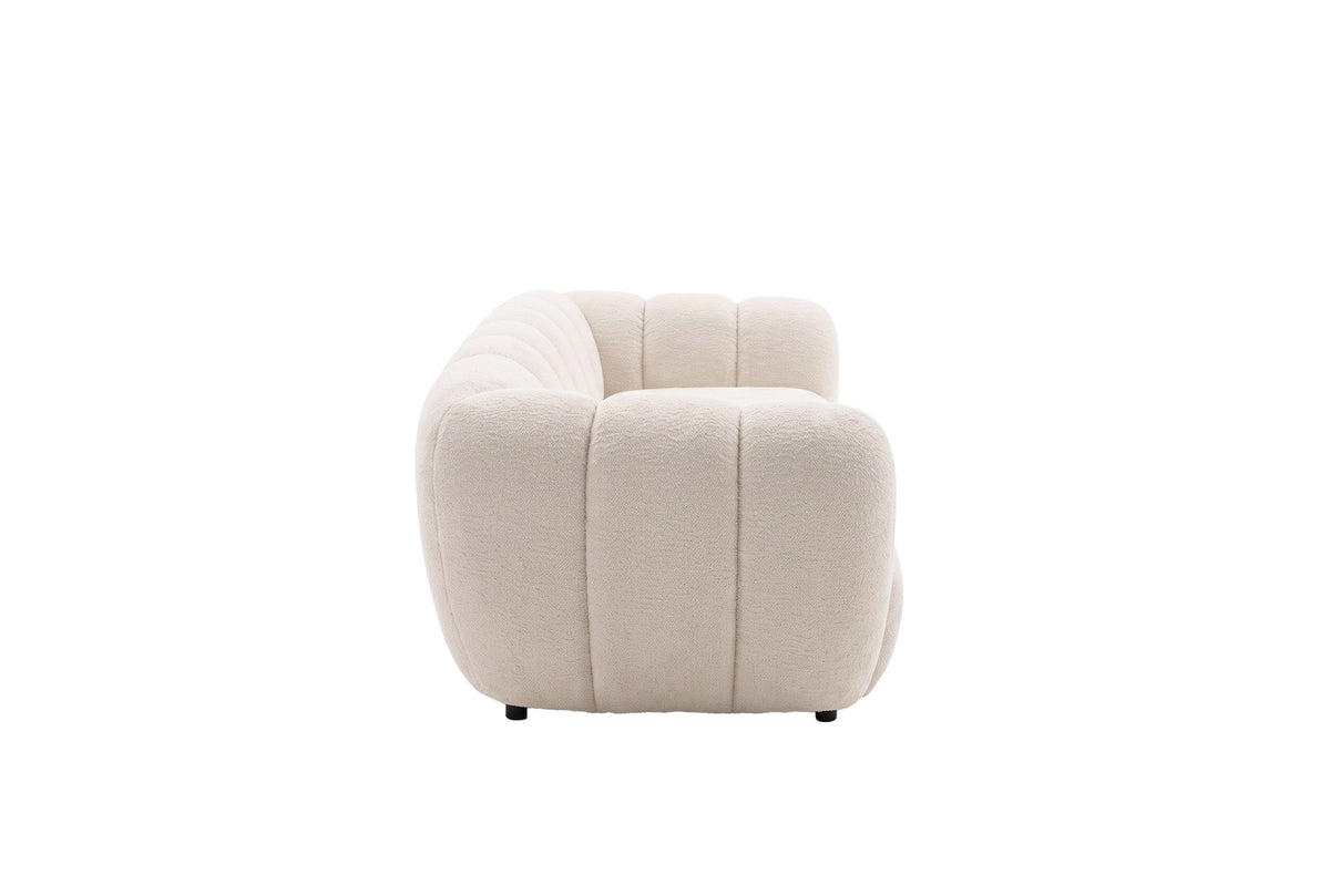 Beiges 3-Sitzer-Sofa Bobo von Venture Home mit Eukalyptus-Polyester-Bezug und schwarzen Gummibaumholz-Beinen, klare gerade Linien.
