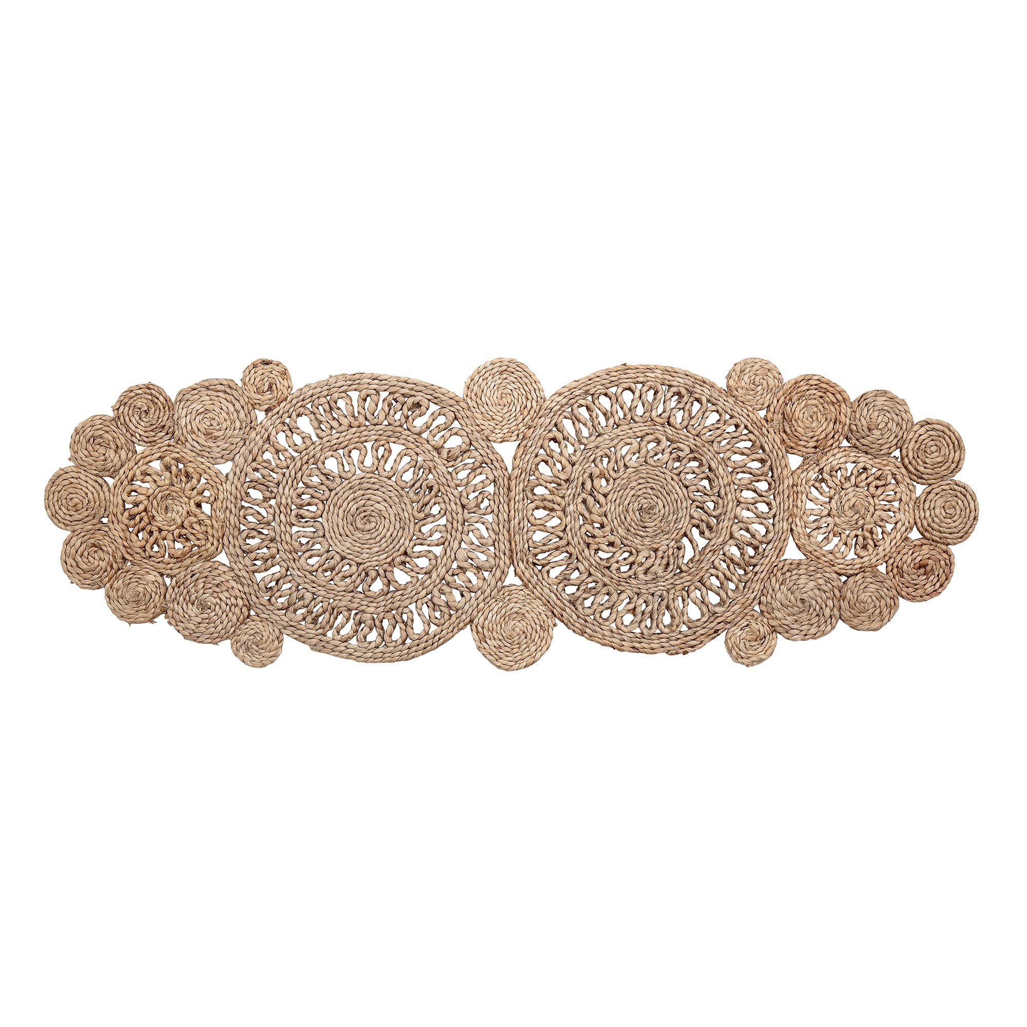 Entdecken Sie das elegante Vanilla Servierbrett aus Mangoholz von Bloomingville. Ideal zum Servieren von Käse und Snacks, einzigartig und langlebig.