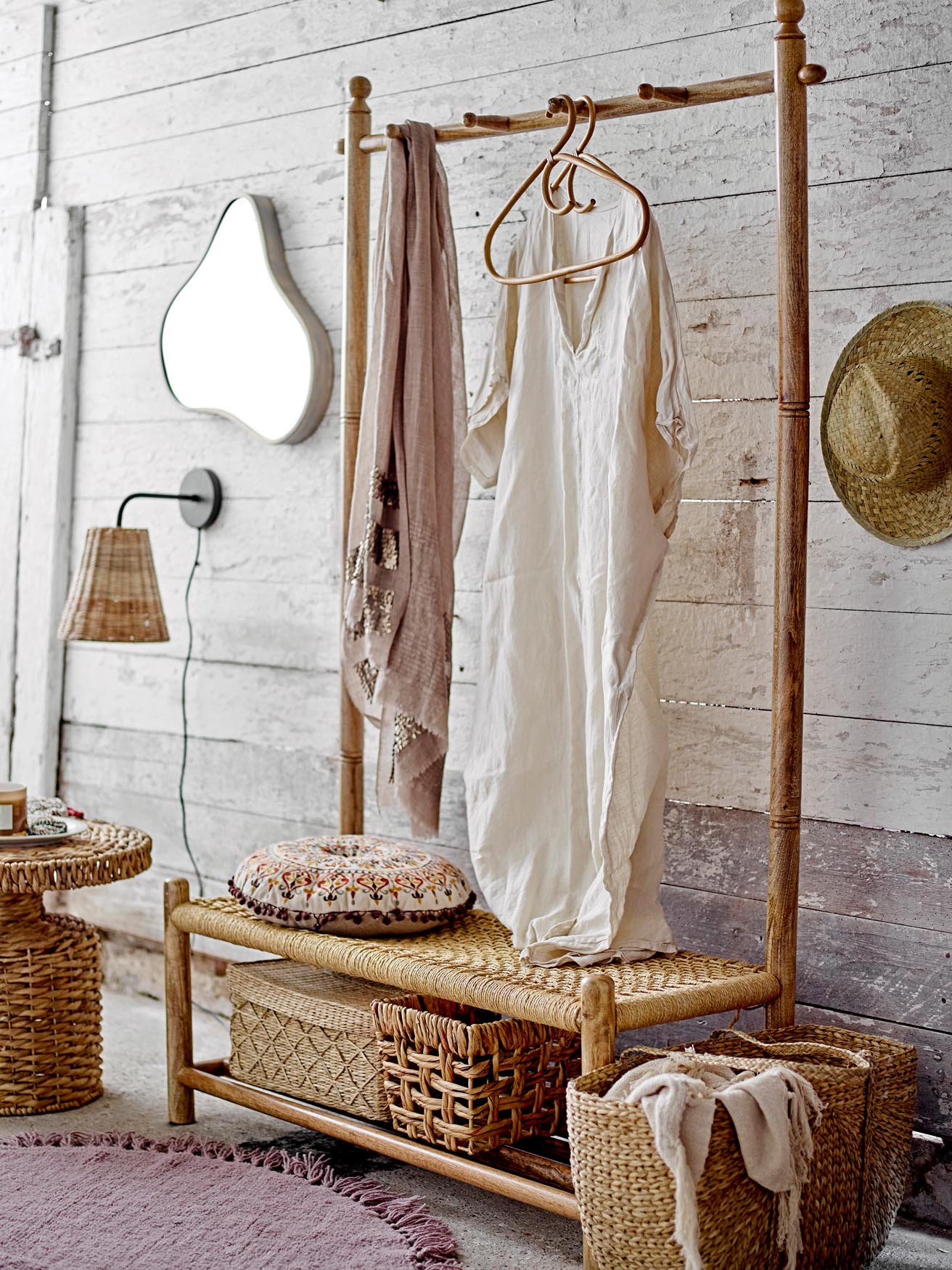 Rattan Arch Aufhänger von Bloomingville: Natürliche Eleganz pur.