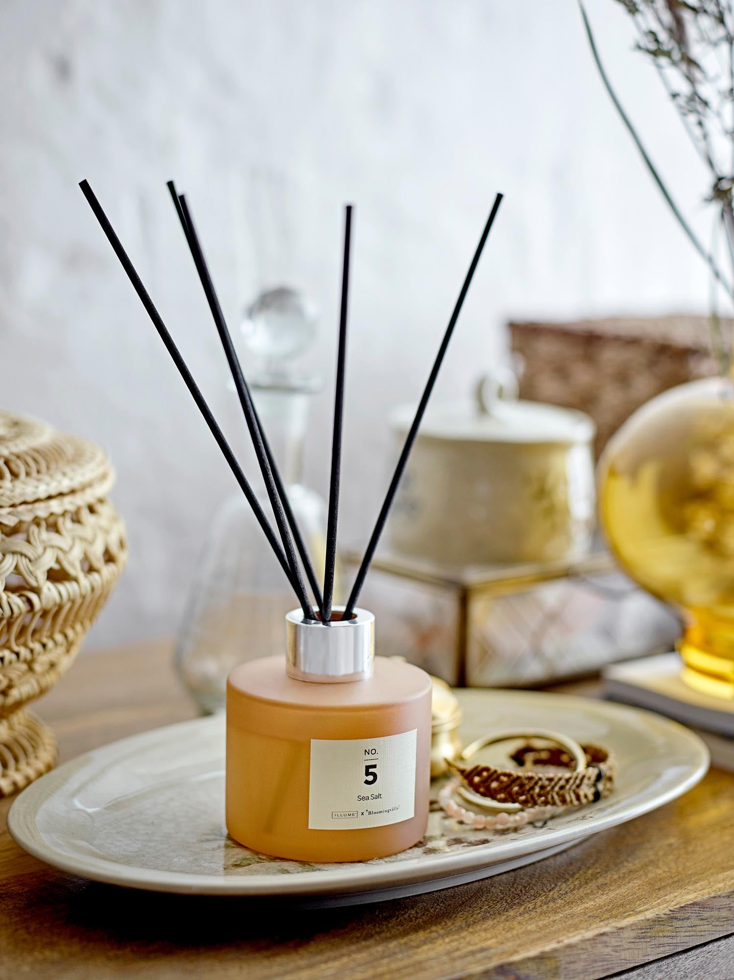 NO. 5 - Sea Salt Scent Diffuser, Braun, Duftflüssigkeit in Brown präsentiert im Onlineshop von KAQTU Design AG. Haushaltshilfen ist von Bloomingville