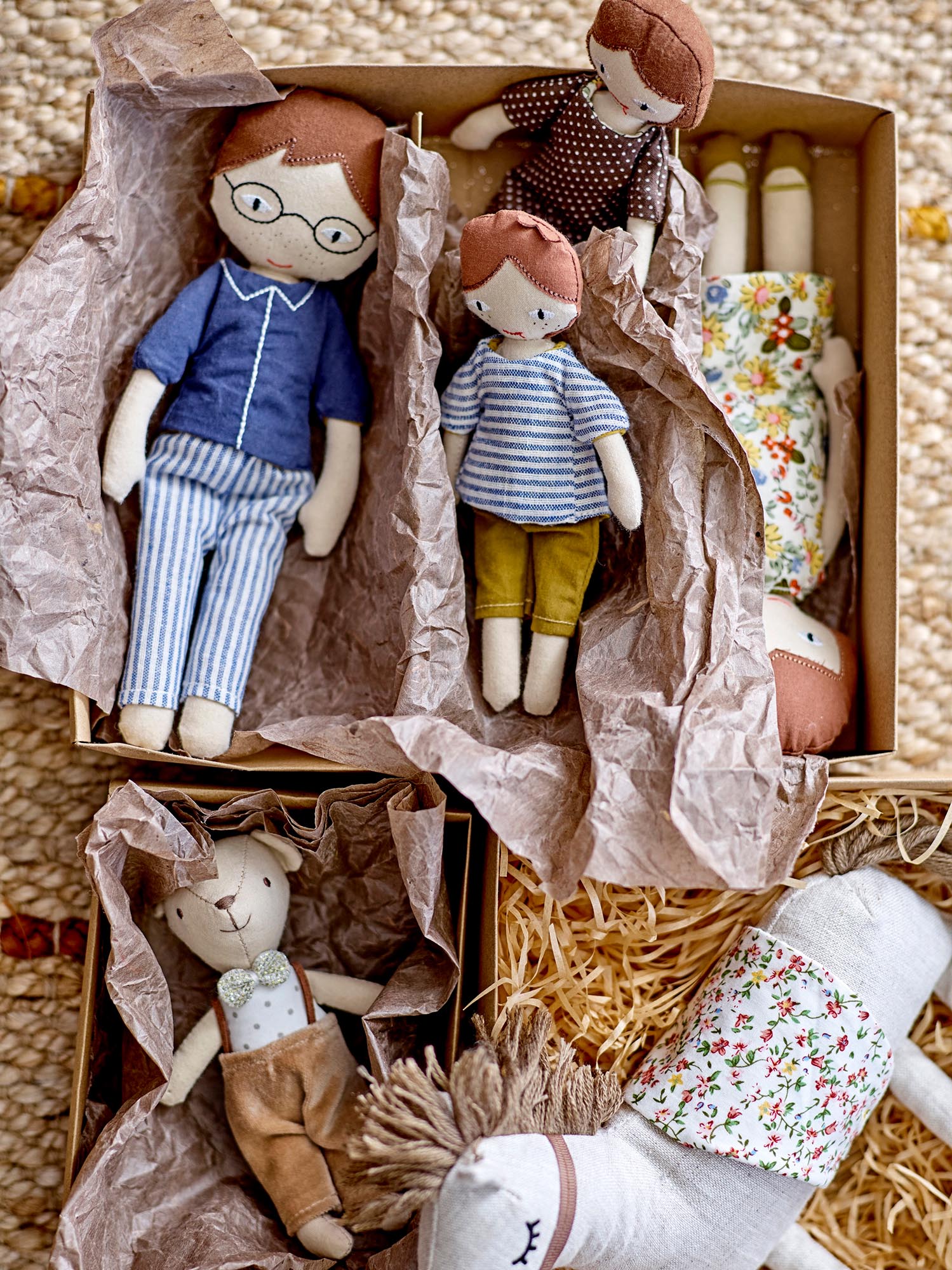 Webster Doll, Braun, Baumwolle in Brown präsentiert im Onlineshop von KAQTU Design AG. Plüschtier Kids ist von Bloomingville