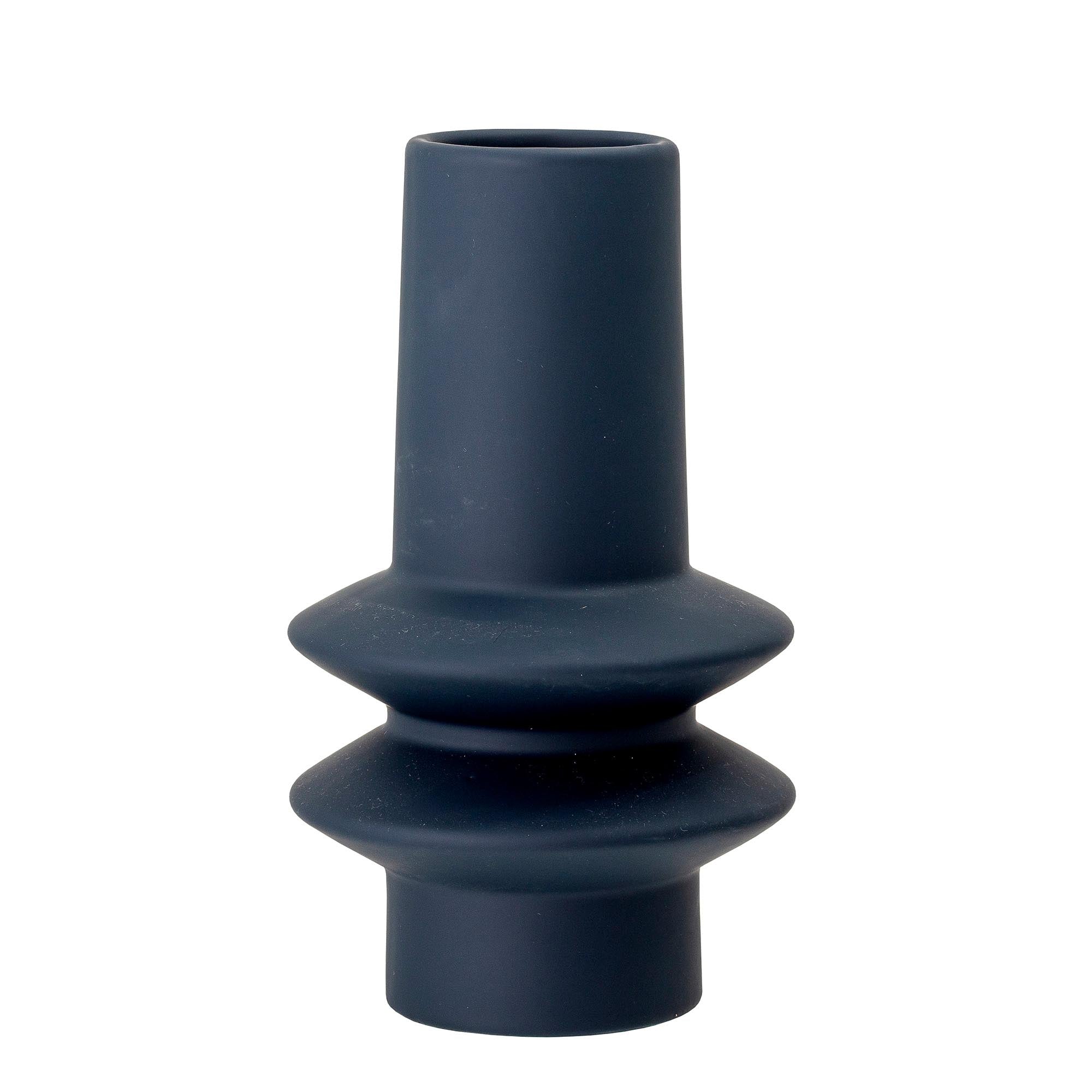 Isold Vase, Blau, Steingut in Blue präsentiert im Onlineshop von KAQTU Design AG. Vase ist von Bloomingville