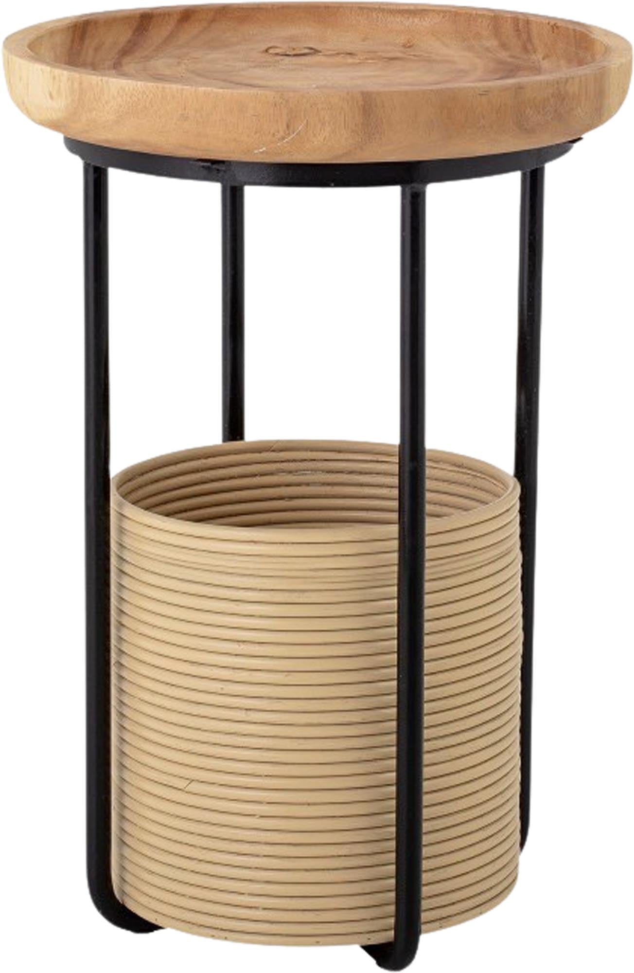 Hitti Beistelltisch: Suarholz, Rattan-Korb, Eisenbeine. Stilvoll, robust, vielseitig. Perfekt für Wohnzimmer oder Schlafzimmer.