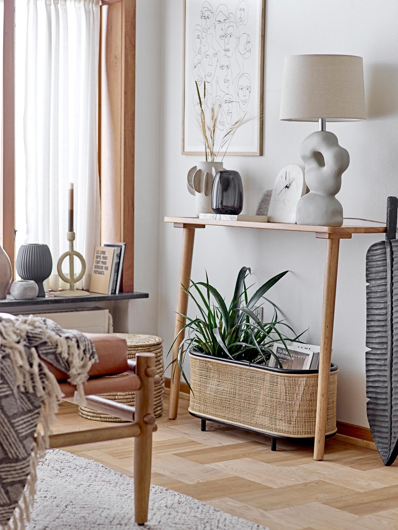 Flikka Kerzenständer, Natur, Polyresin in Nature präsentiert im Onlineshop von KAQTU Design AG. Kerzenständer ist von Bloomingville