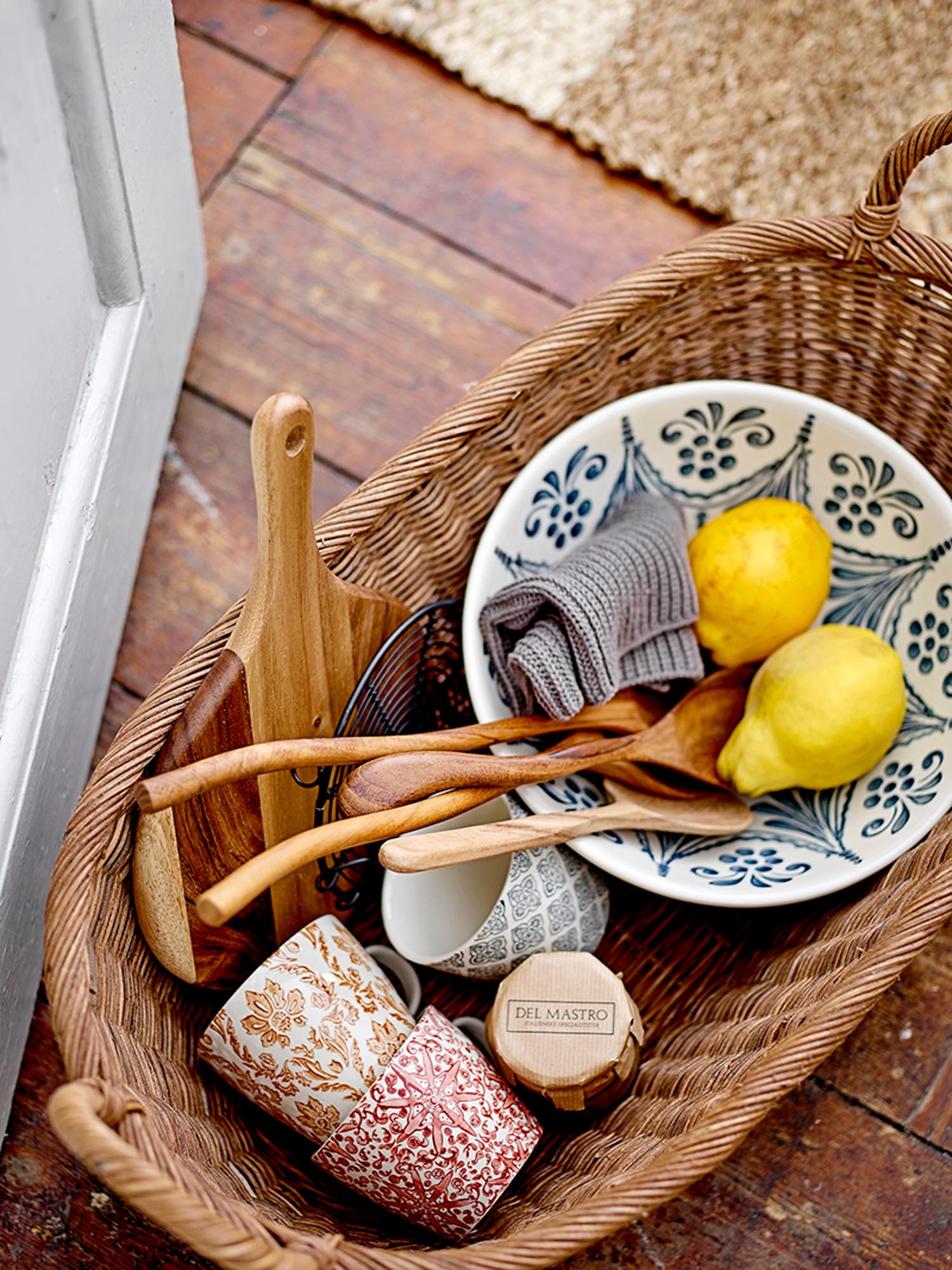 Somma Basket, Brown, Rattan in Brown präsentiert im Onlineshop von KAQTU Design AG. Aufbewahrungskorb ist von Bloomingville