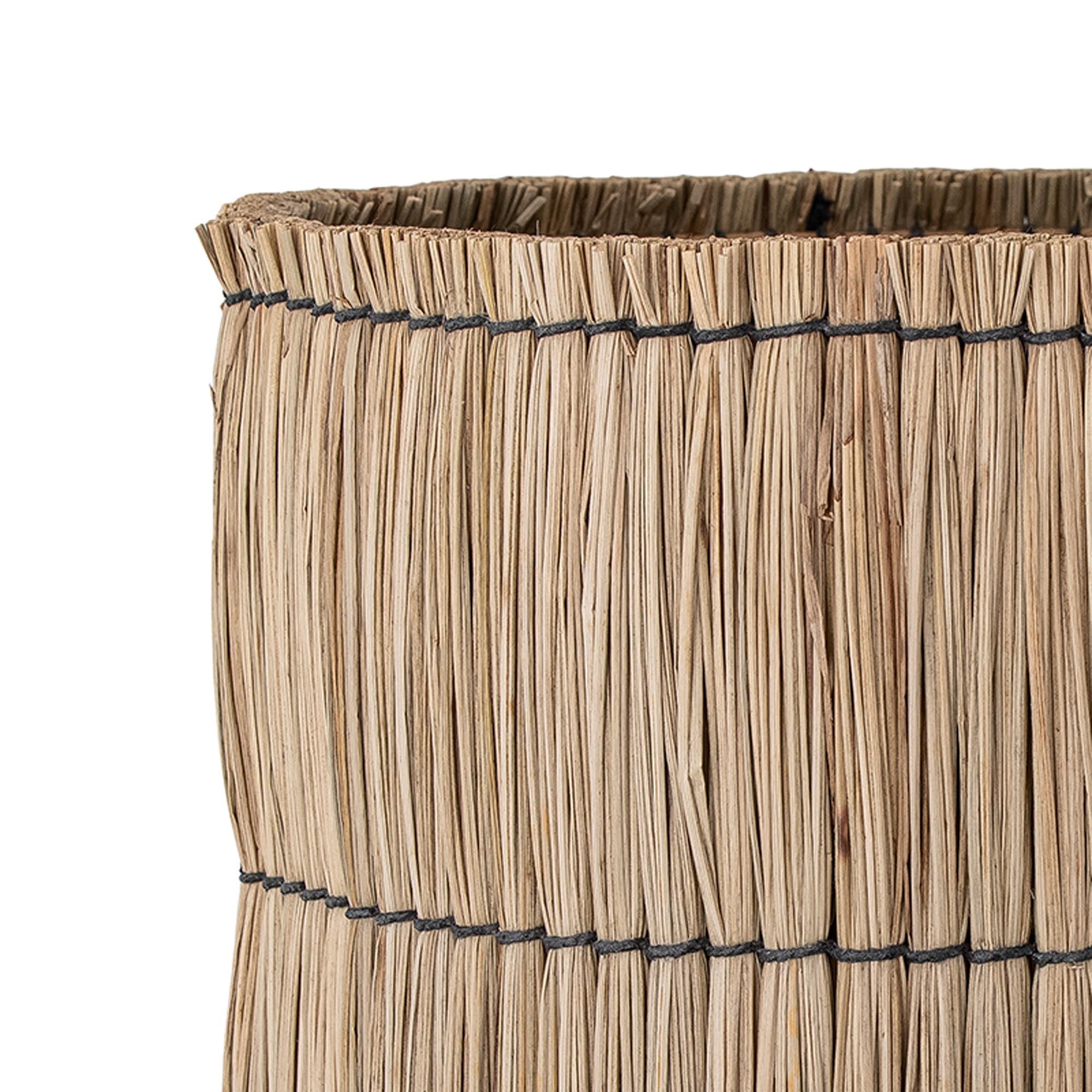 Elit Basket, Nature, Mendong Grass in Nature präsentiert im Onlineshop von KAQTU Design AG. Aufbewahrungskorb ist von Bloomingville