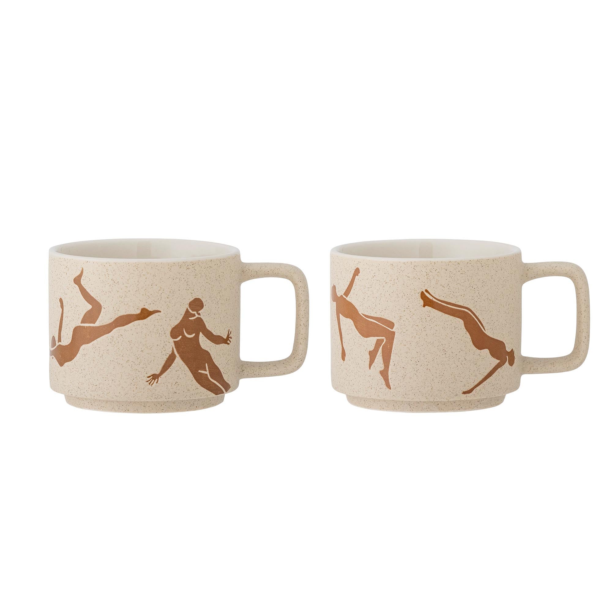 Entdecken Sie die stilvollen Harlow Becher von Bloomingville aus braunem Steingut. Ideal für Kaffee, Tee und als Tischdeko. Jetzt kaufen!