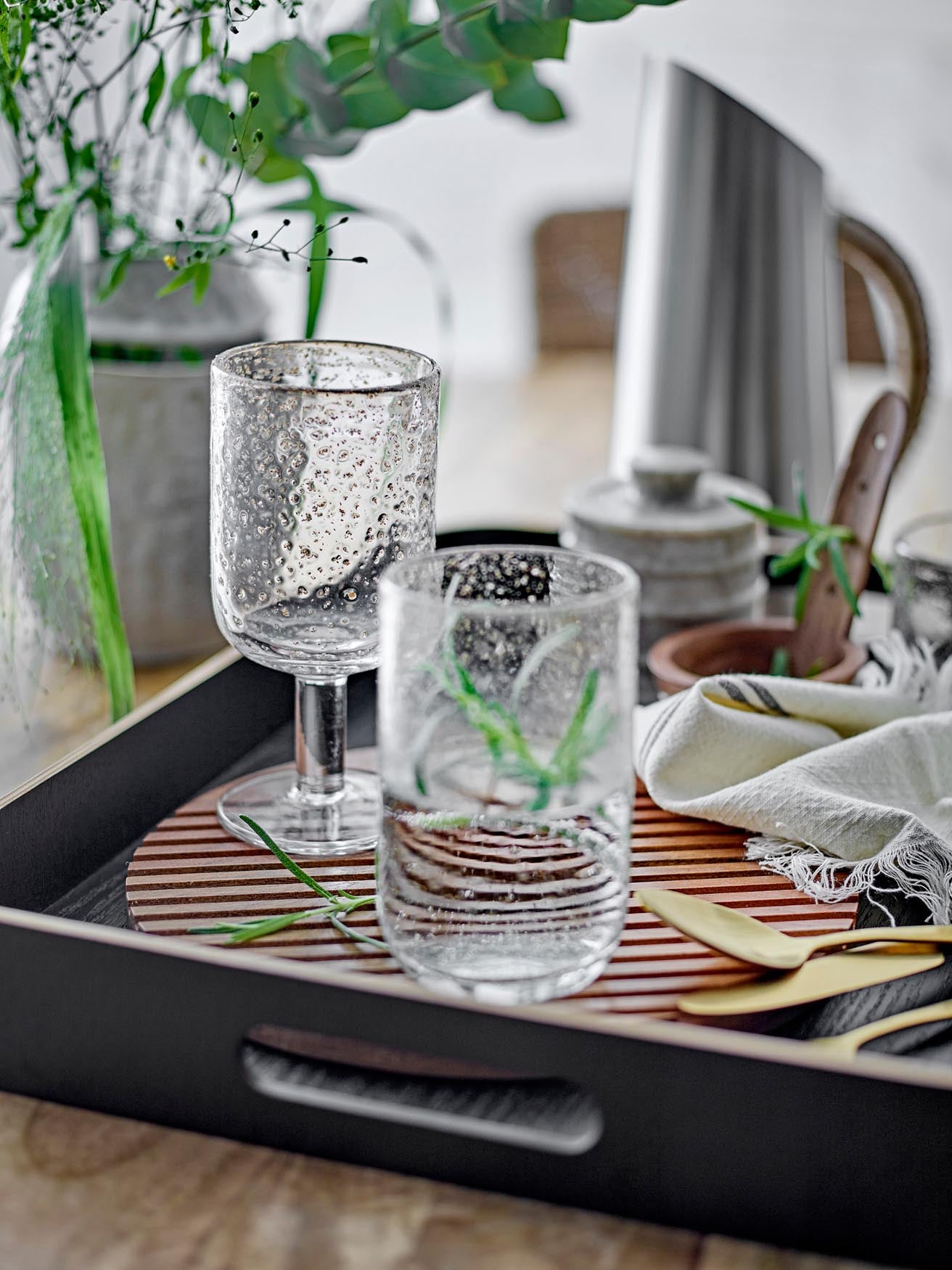 Dotta Schneidebrett, Braun, Mango in Brown präsentiert im Onlineshop von KAQTU Design AG. Schneidbrett ist von Bloomingville