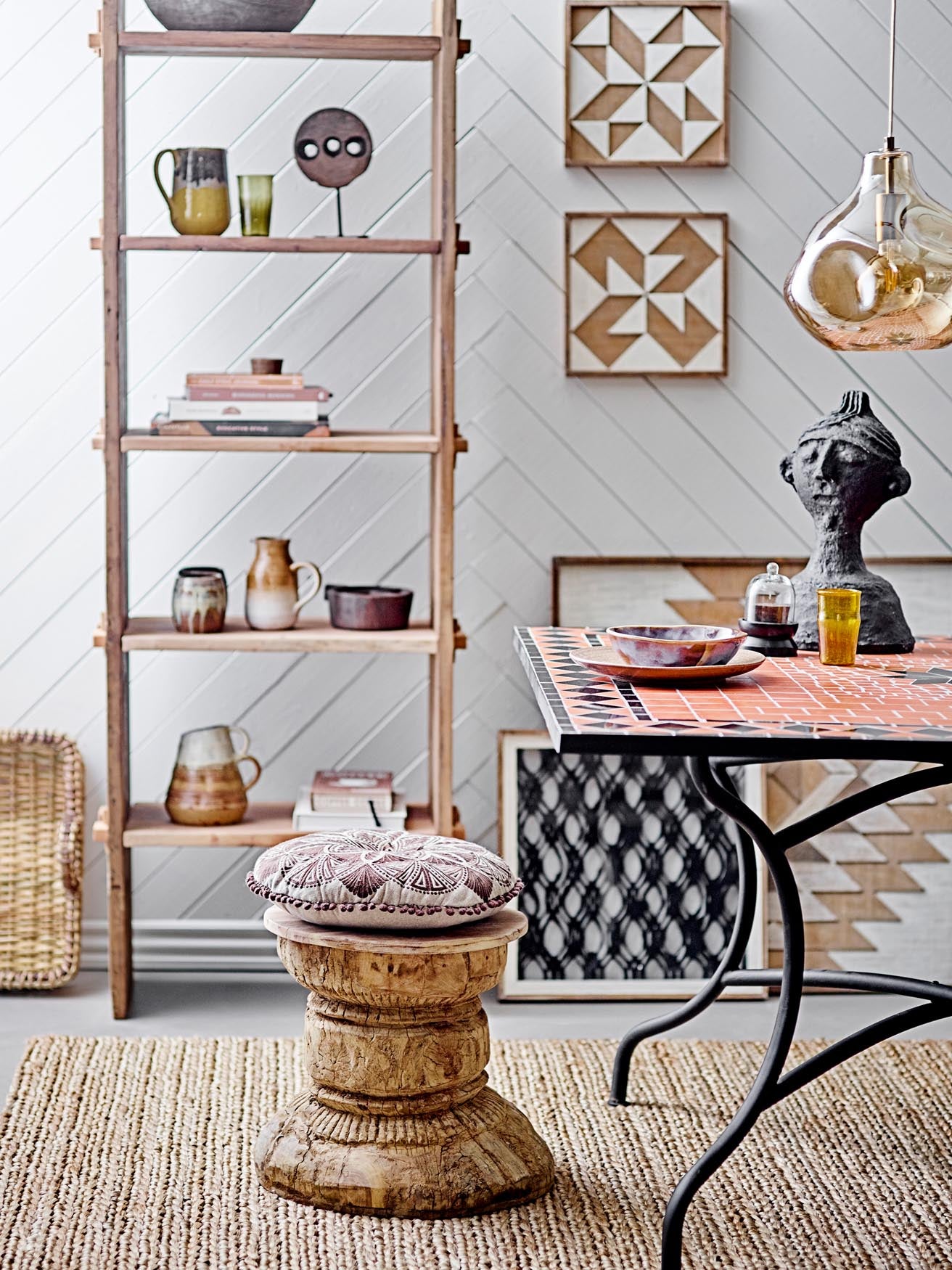 Cizzy Kissen in Braun von Creative Collection: Stilvolles Design, weiche Baumwolle und pflegeleicht – ideal für jeden Wohnraum.