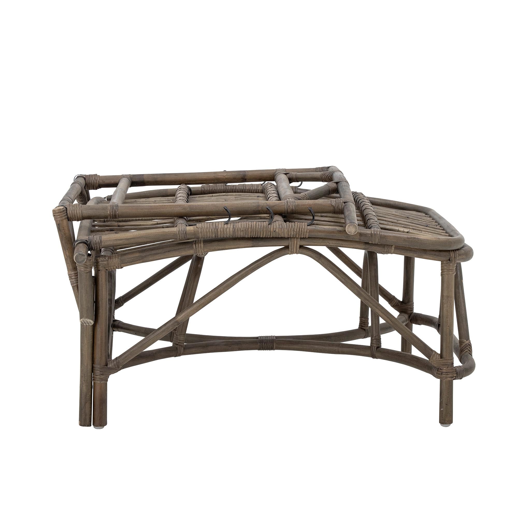 Dione Liegestuhl aus braunem Rattan von Bloomingville für stilvolle Ruhe.