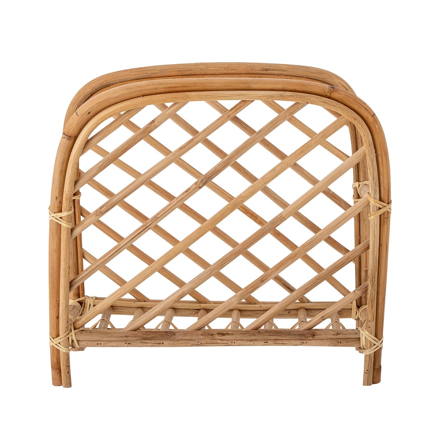 Stilvoller Magazinhalter aus natürlichem Rattan von Bloomingville, ideal für eine elegante und praktische Aufbewahrung.
