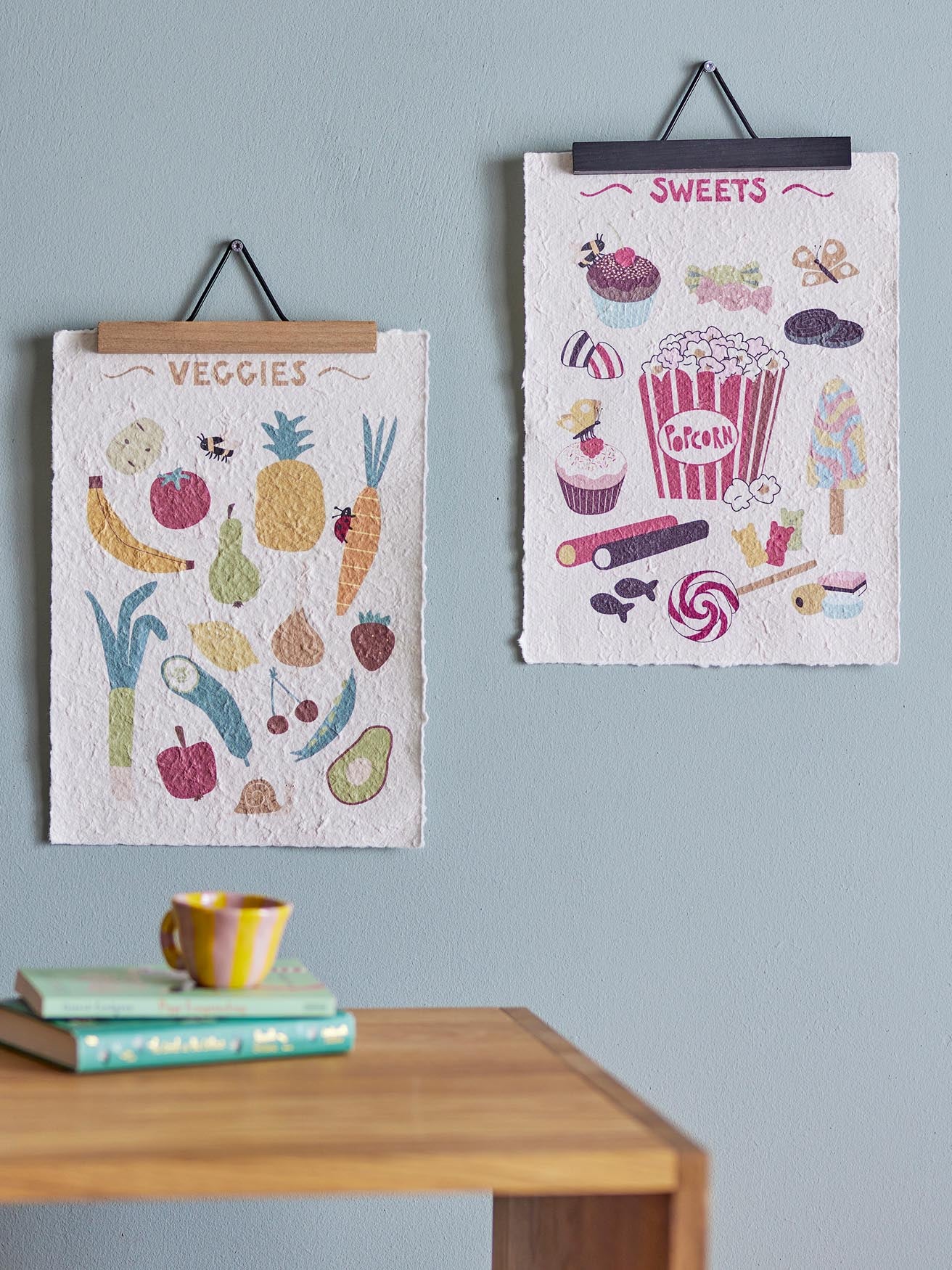 Papio Poster, Gelb, Papier in Yellow präsentiert im Onlineshop von KAQTU Design AG. Bild ist von Bloomingville Mini