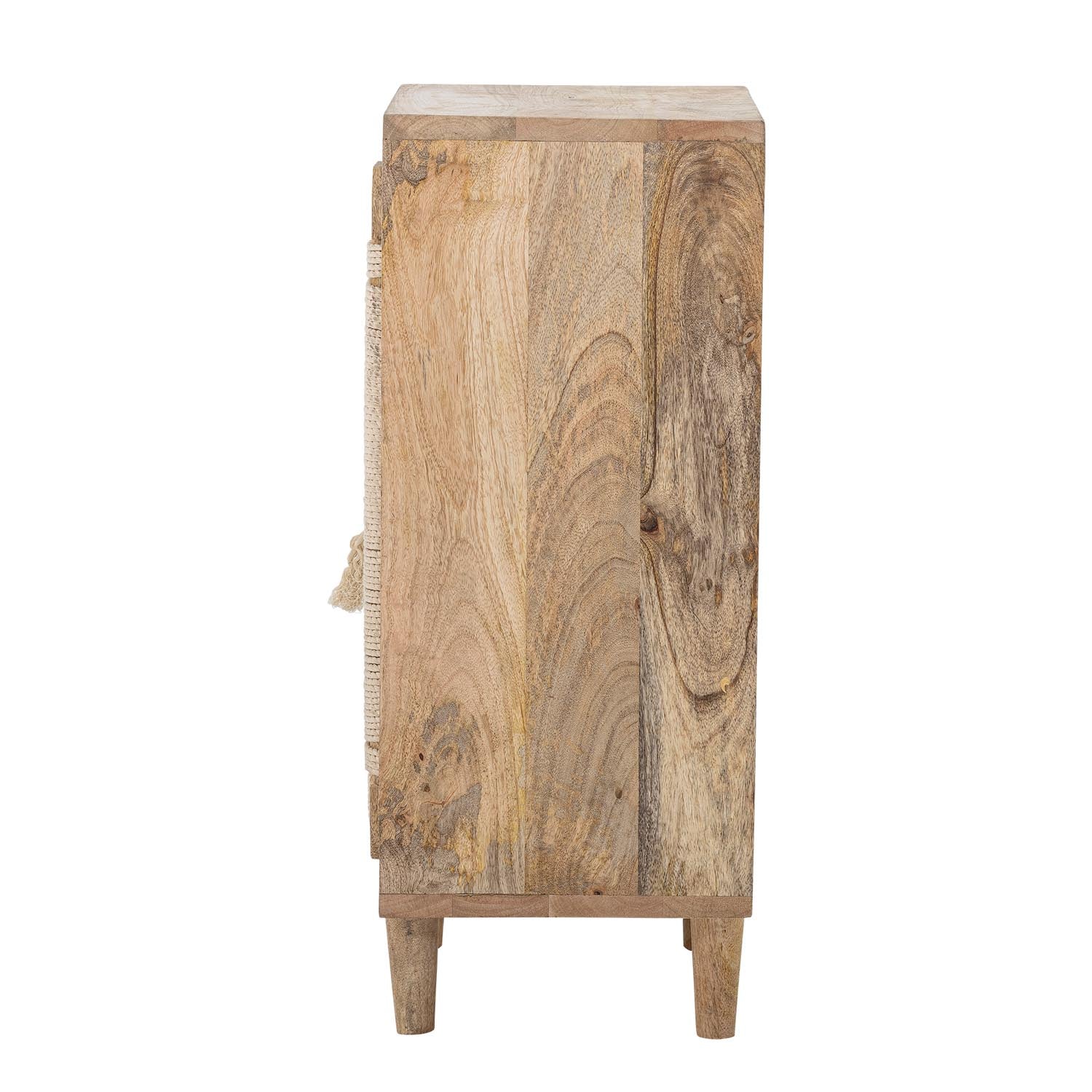 Das Cubas Kabinett aus natürlichem Mango-Holz von Creative Collection vereint Funktionalität und zeitlosen Stil für Ihr Zuhause.