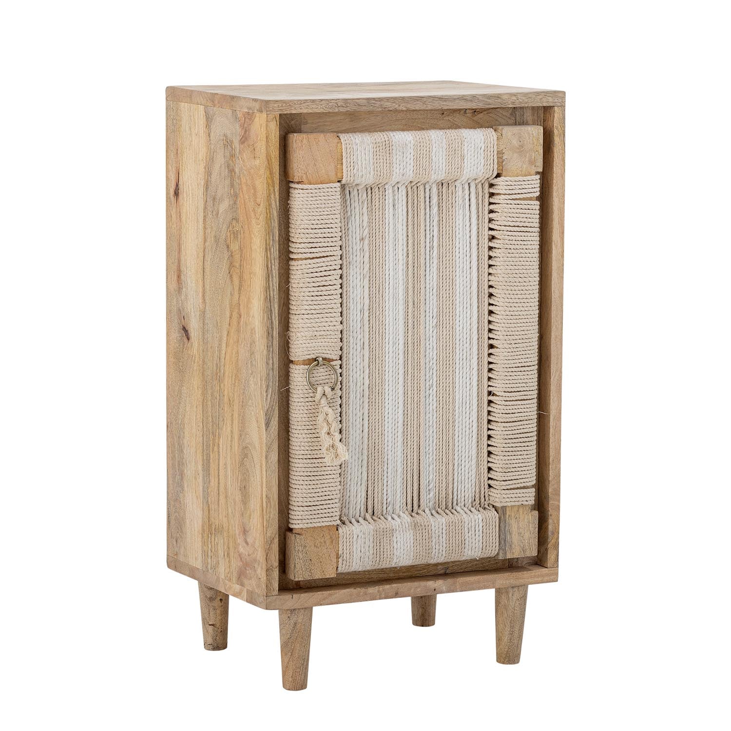 Das Cubas Kabinett aus Mango-Holz von Creative Collection bietet natürlichen Charme und praktische Eleganz für Ihr Wohnambiente.