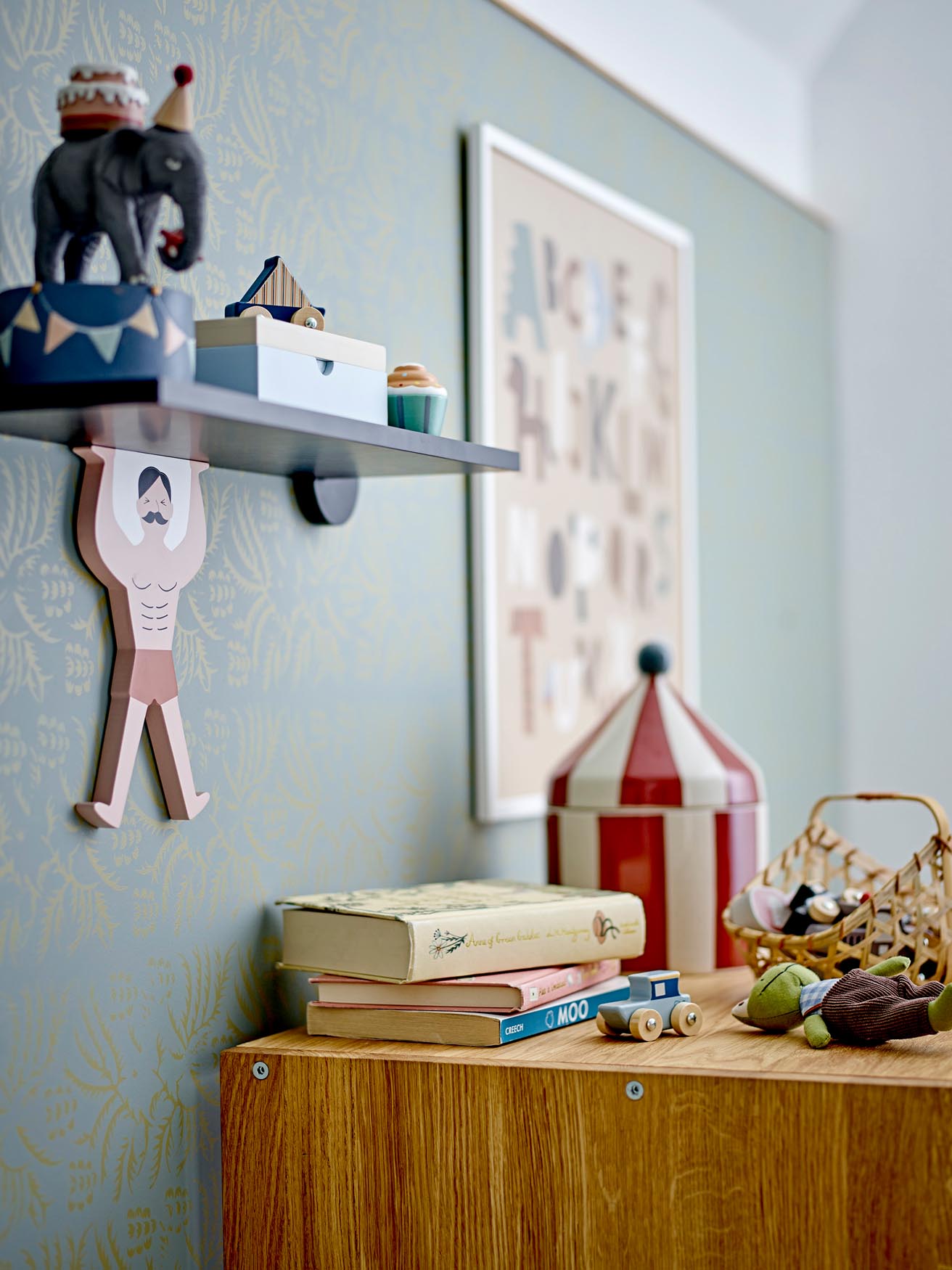 Rossaio Regal, Schwarz, MDF in Black präsentiert im Onlineshop von KAQTU Design AG. Wandregal ist von Bloomingville Mini