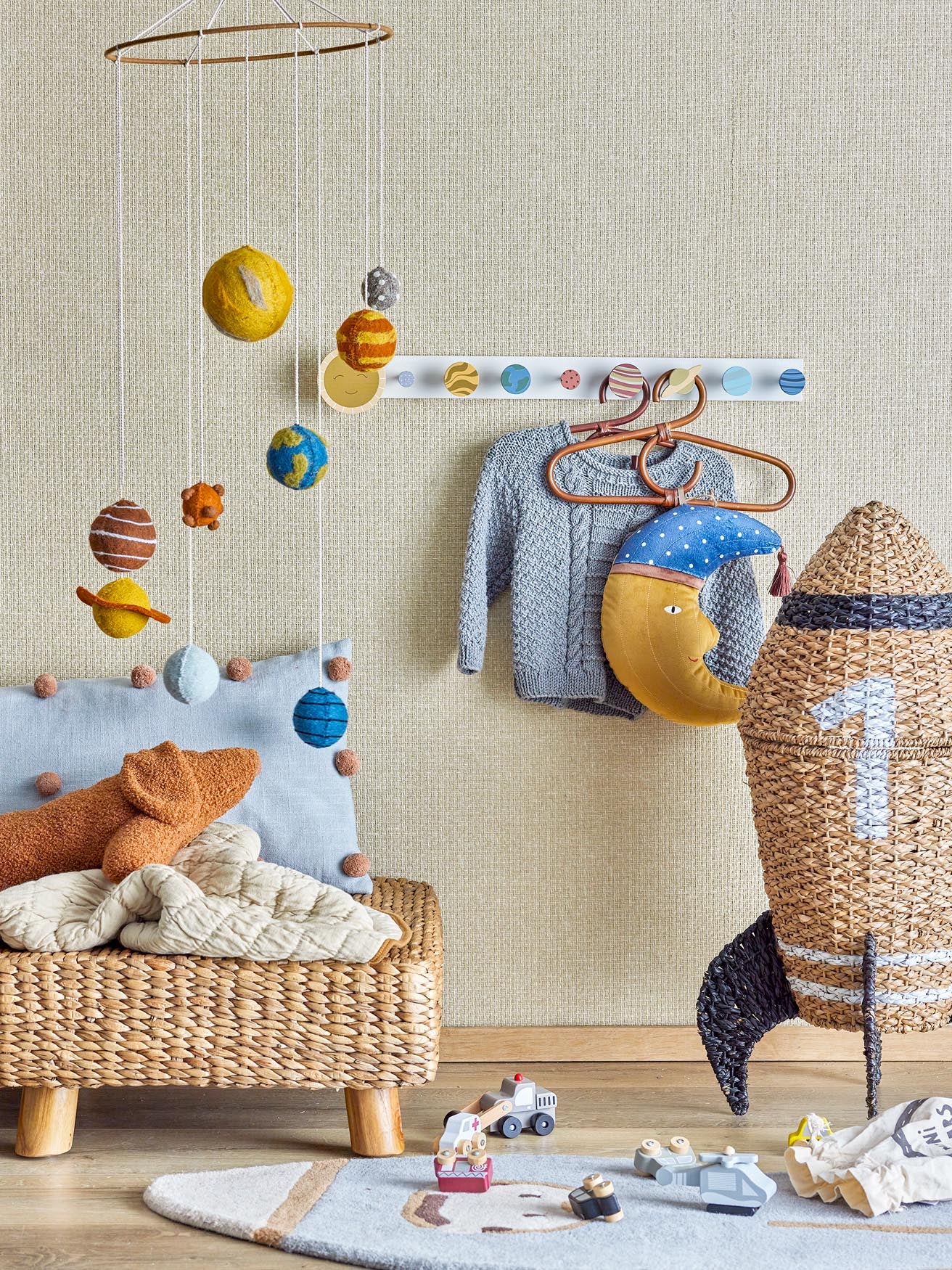 Moony Mobile, Braun, Polyester in Brown präsentiert im Onlineshop von KAQTU Design AG. Plüschtier Kids ist von Bloomingville Mini
