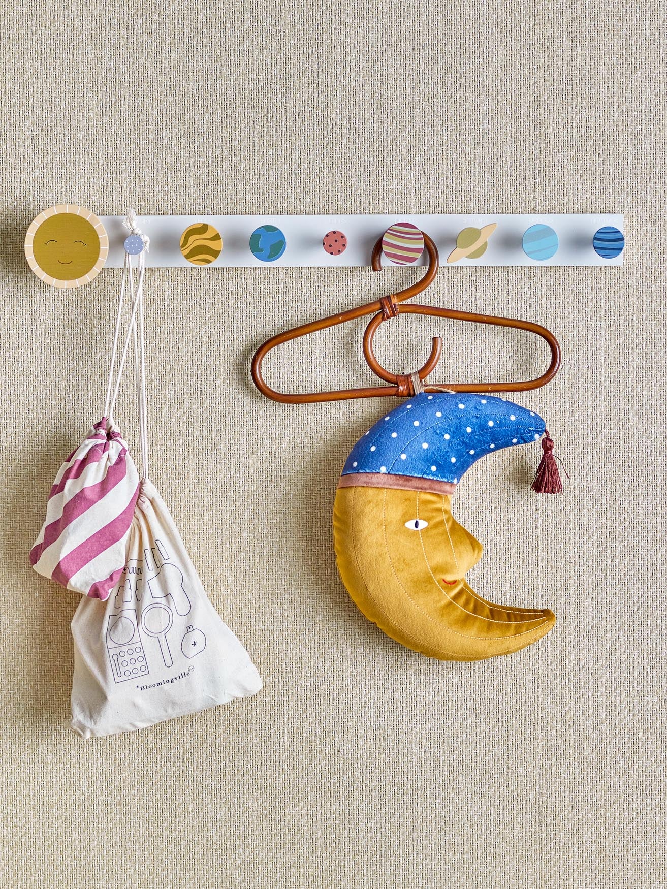 Moony Mobile, Braun, Polyester in Brown präsentiert im Onlineshop von KAQTU Design AG. Plüschtier Kids ist von Bloomingville Mini