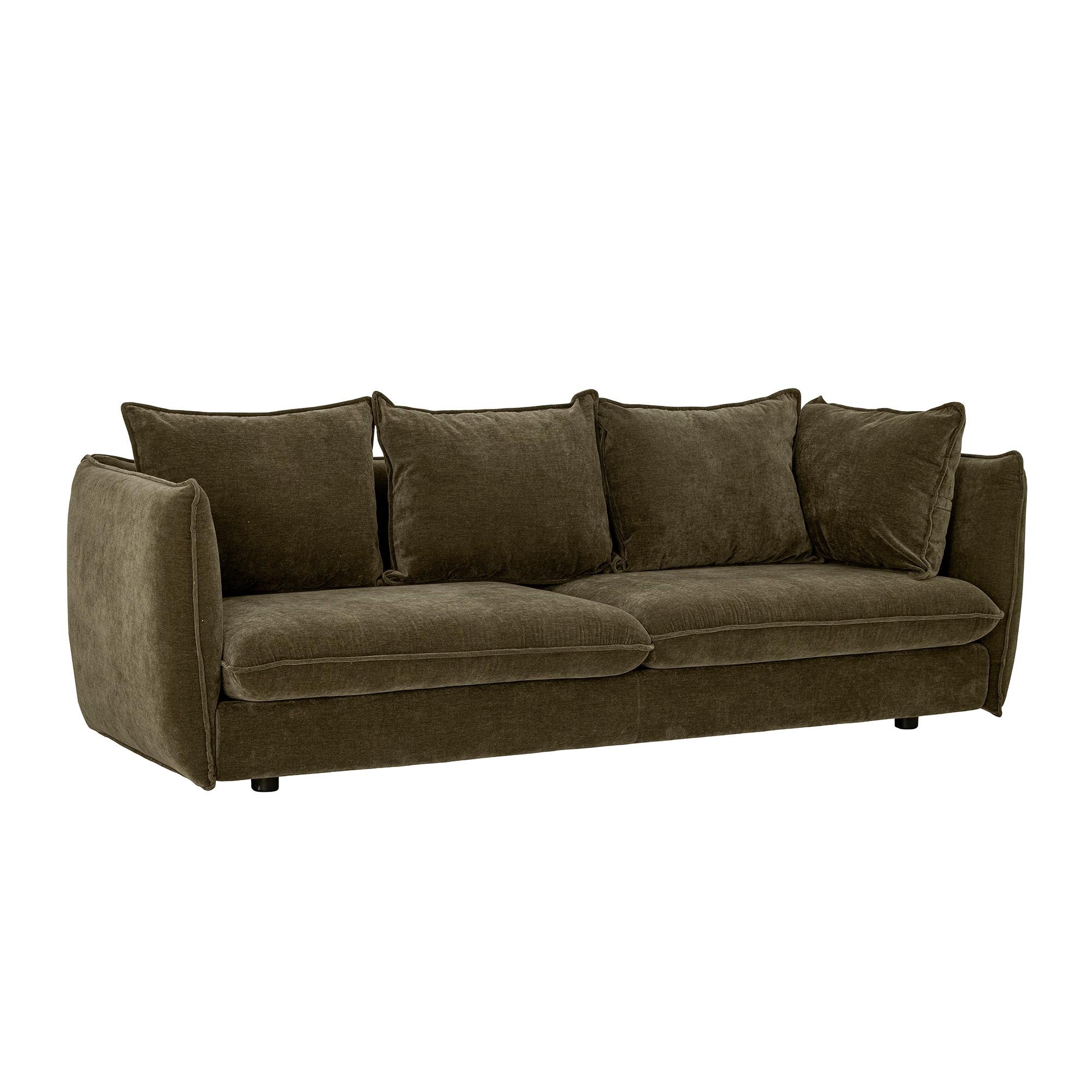 Elegantes Austin Sofa in staubigem Grün, weicher Samt, recyceltes Polyester, hoher Komfort, stilvolle Falten, langlebig.